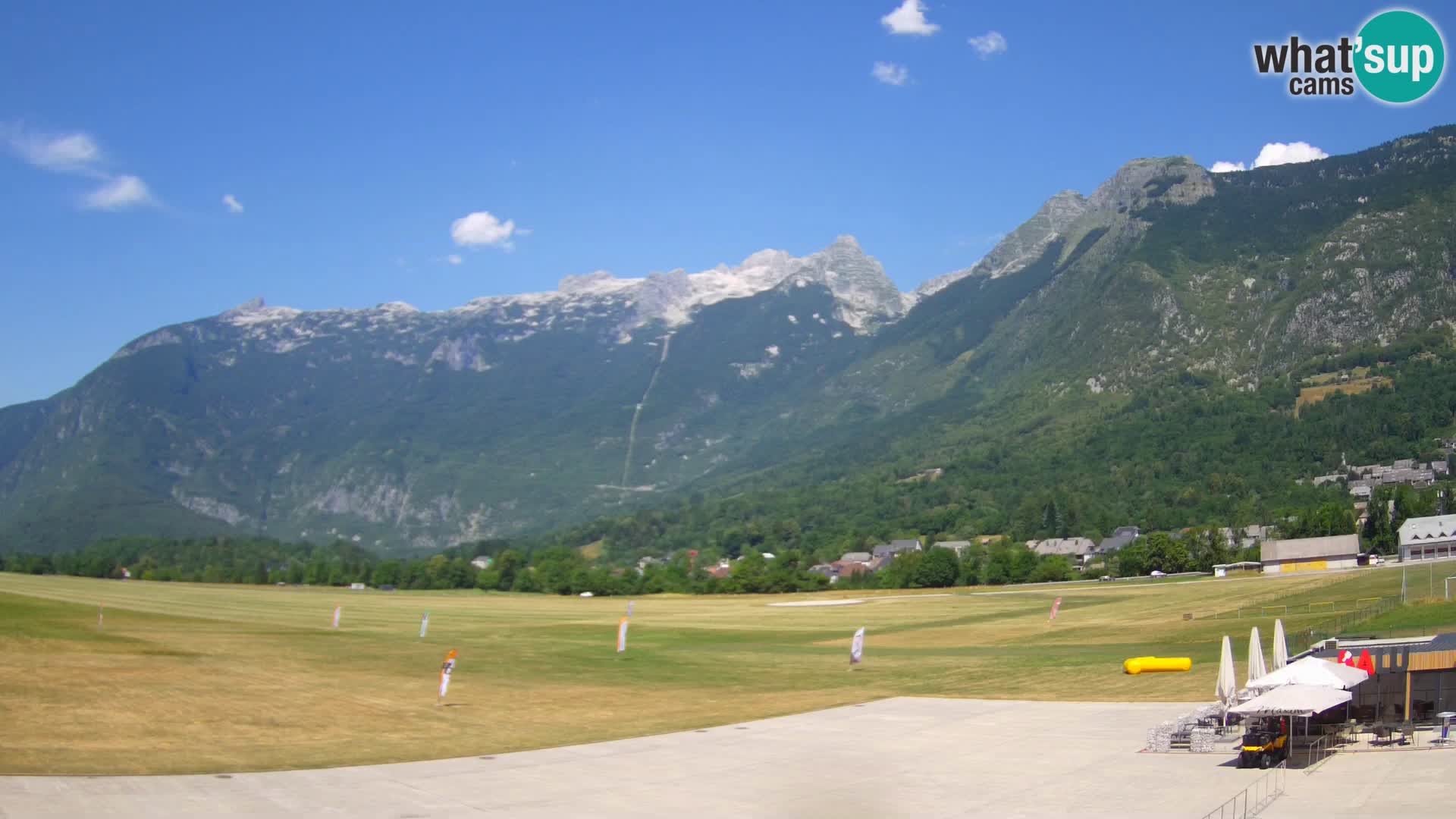 Live webcam Bovec airport – View to Kanin