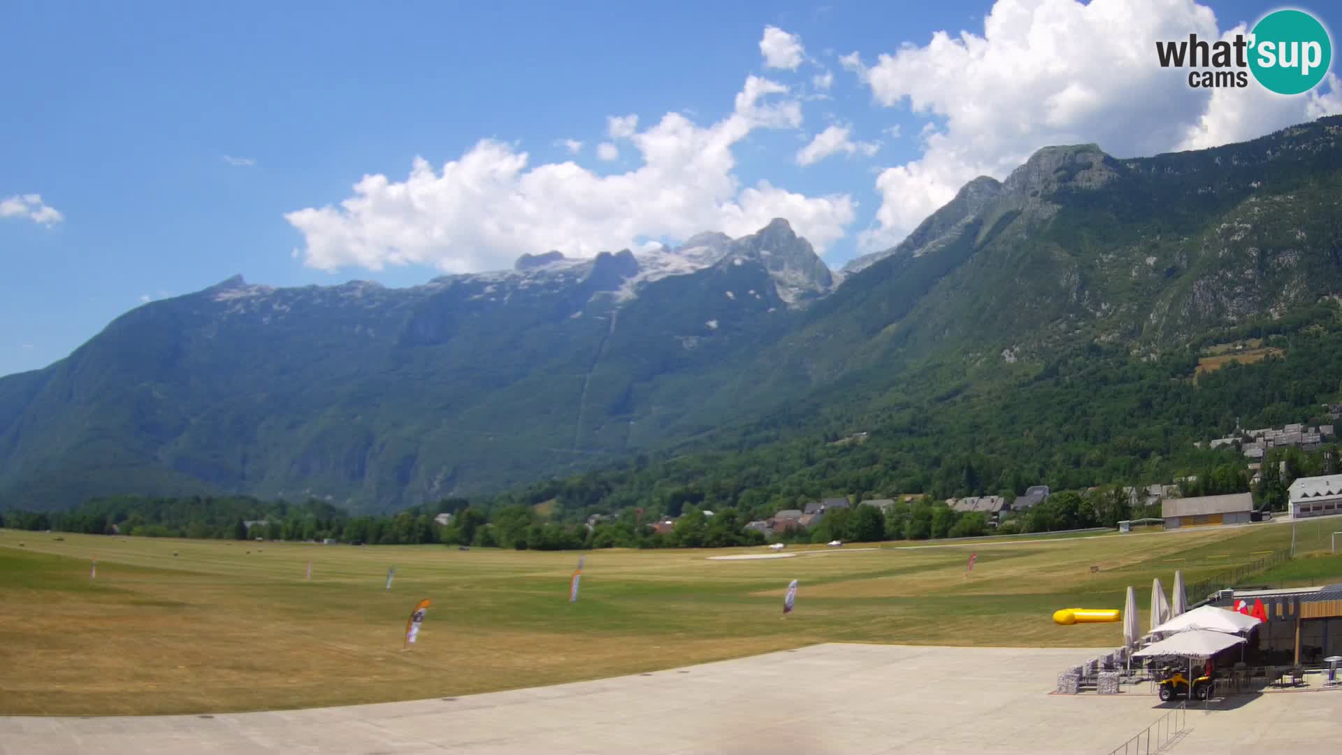 Live webcam Bovec airport – View to Kanin