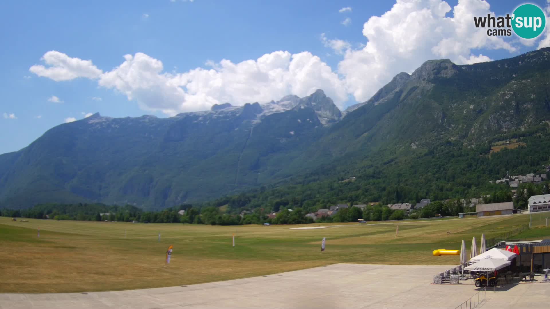 Live webcam Bovec airport – View to Kanin
