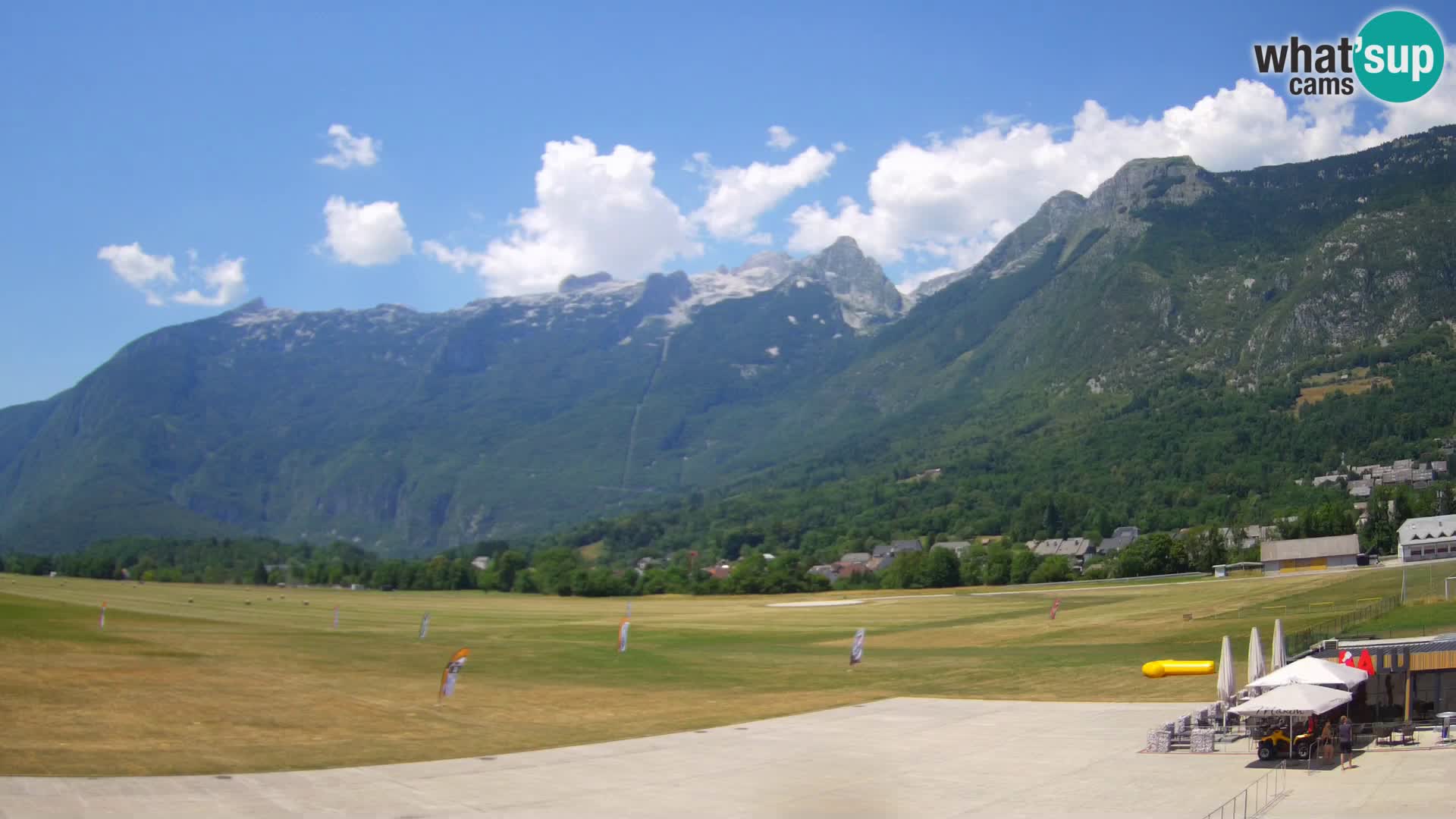 Webcam en direct Aéroport de Bovec – Vue sur Kanin