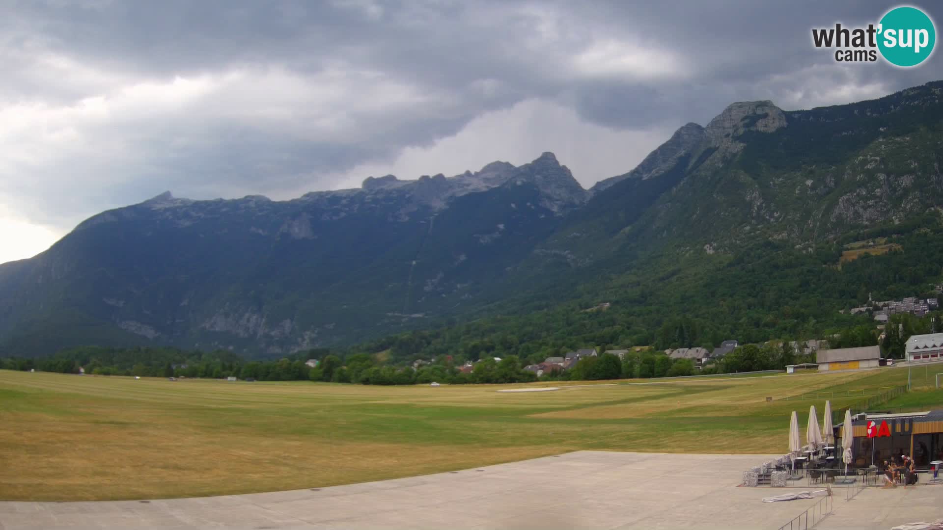 Webcam en direct Aéroport de Bovec – Vue sur Kanin