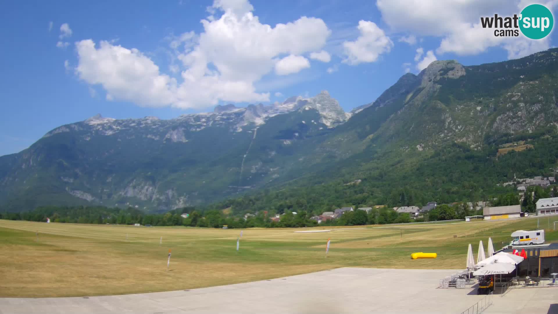 Live webcam Bovec airport – View to Kanin