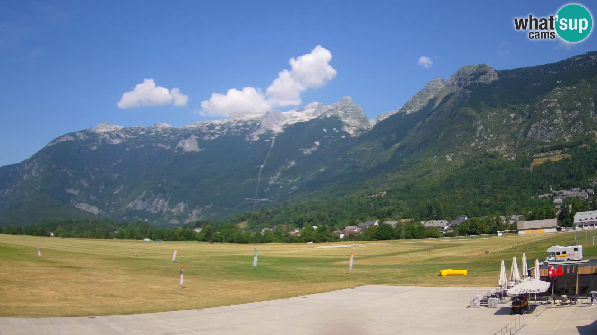 Live webcam Bovec airport – View to Kanin