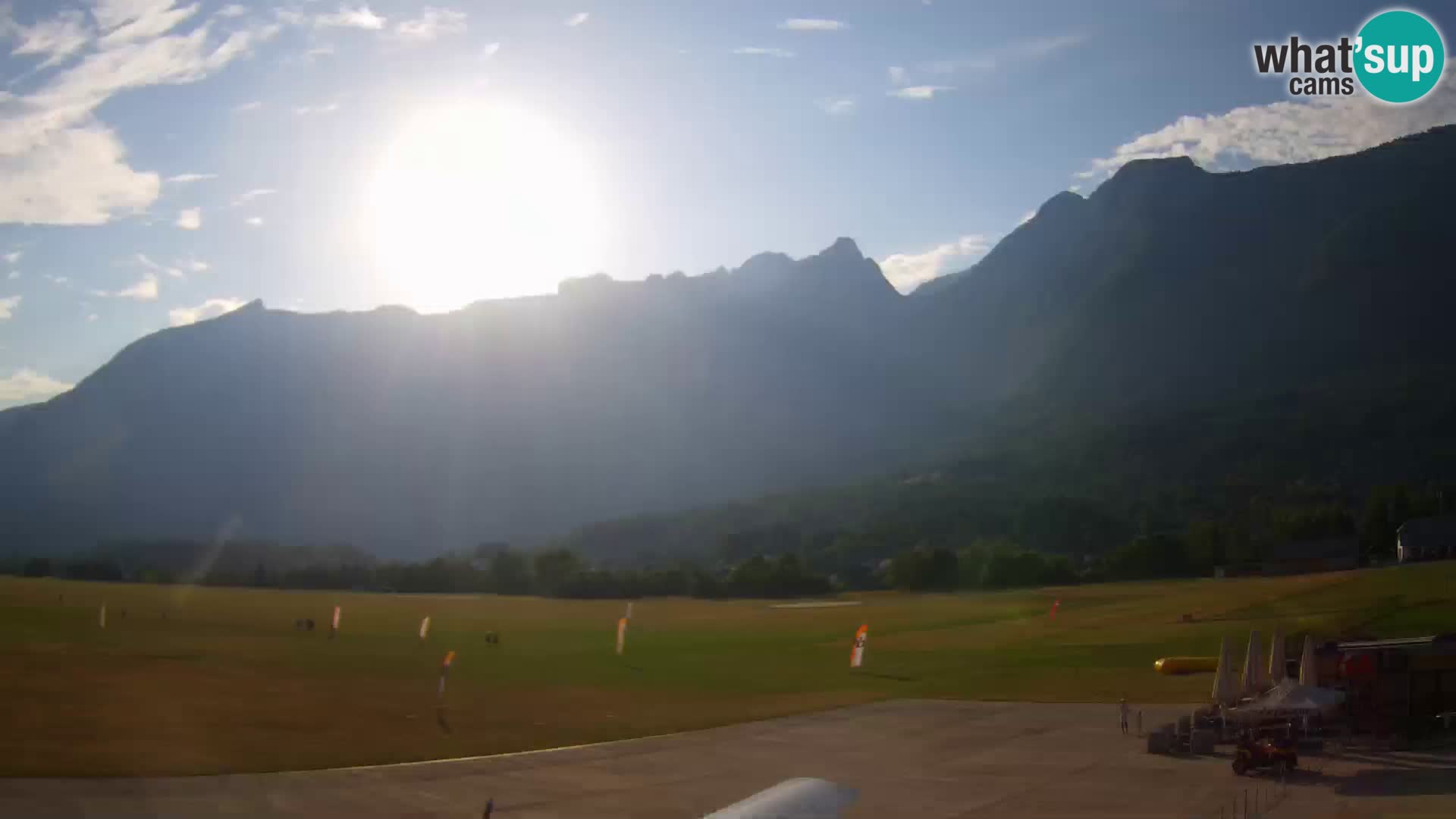 Cámara web en vivo Aeropuerto de Bovec – Vista a Kanin