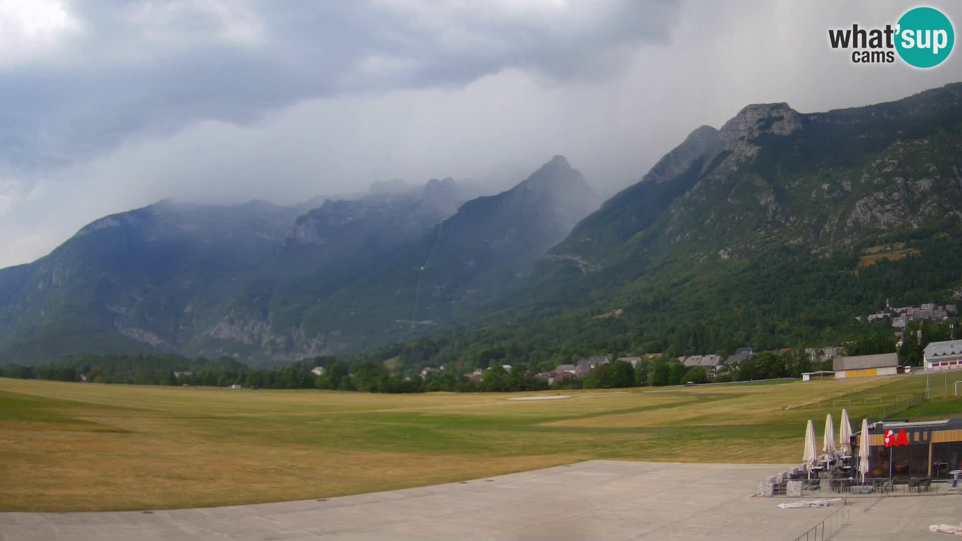 Webcam en direct Aéroport de Bovec – Vue sur Kanin