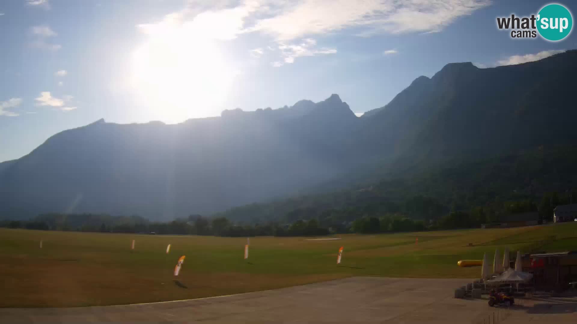 Live webcam Bovec airport – View to Kanin