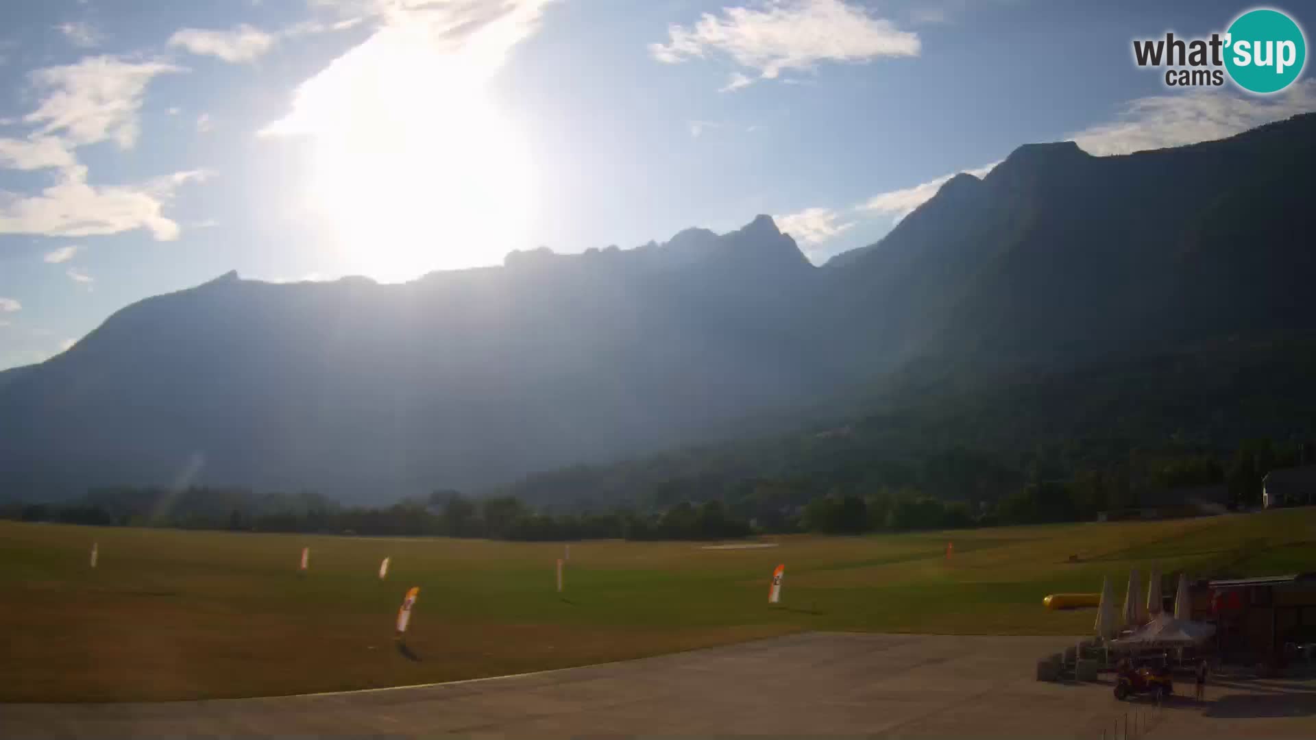 Webcam en direct Aéroport de Bovec – Vue sur Kanin