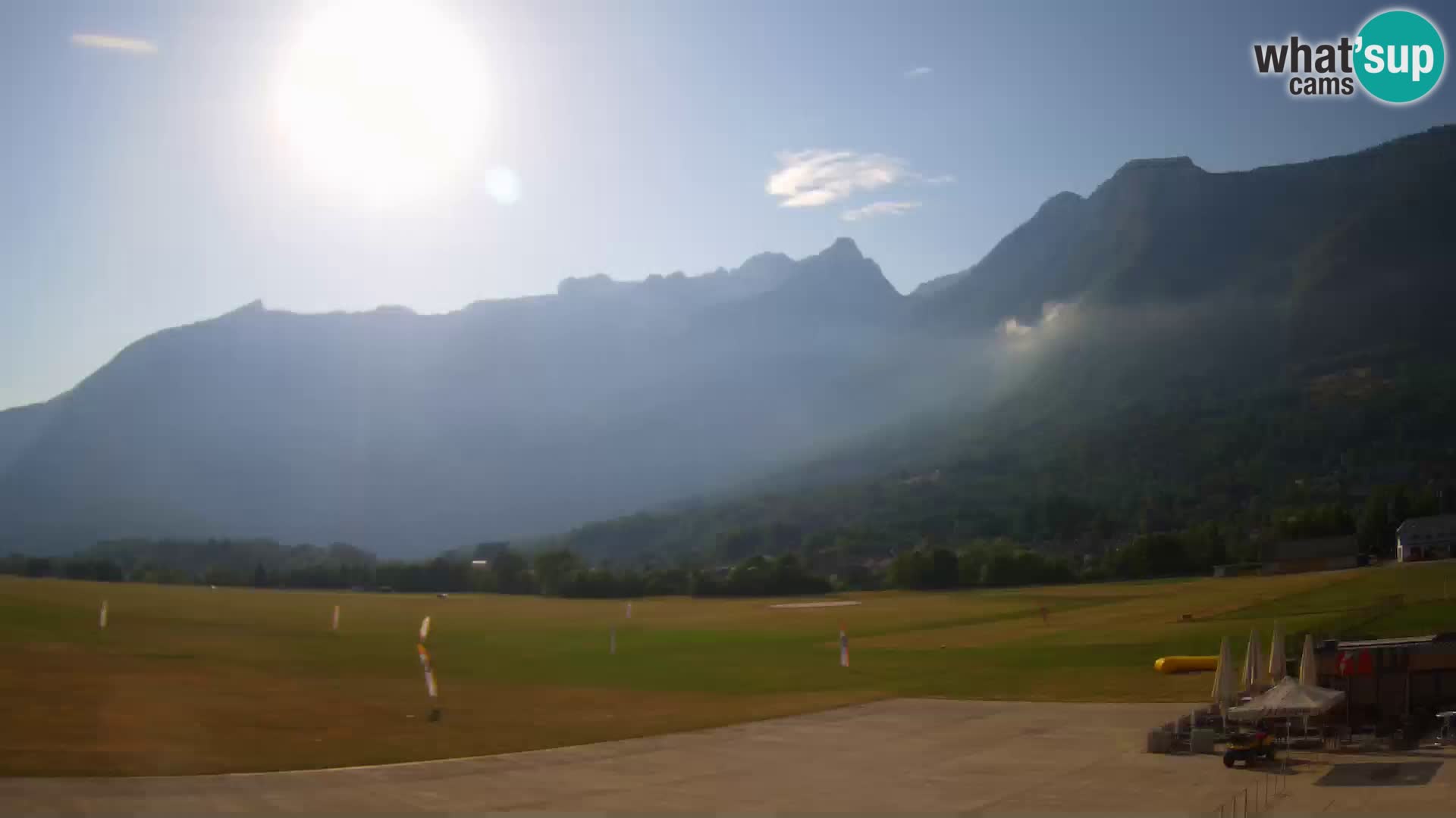 Cámara web en vivo Aeropuerto de Bovec – Vista a Kanin
