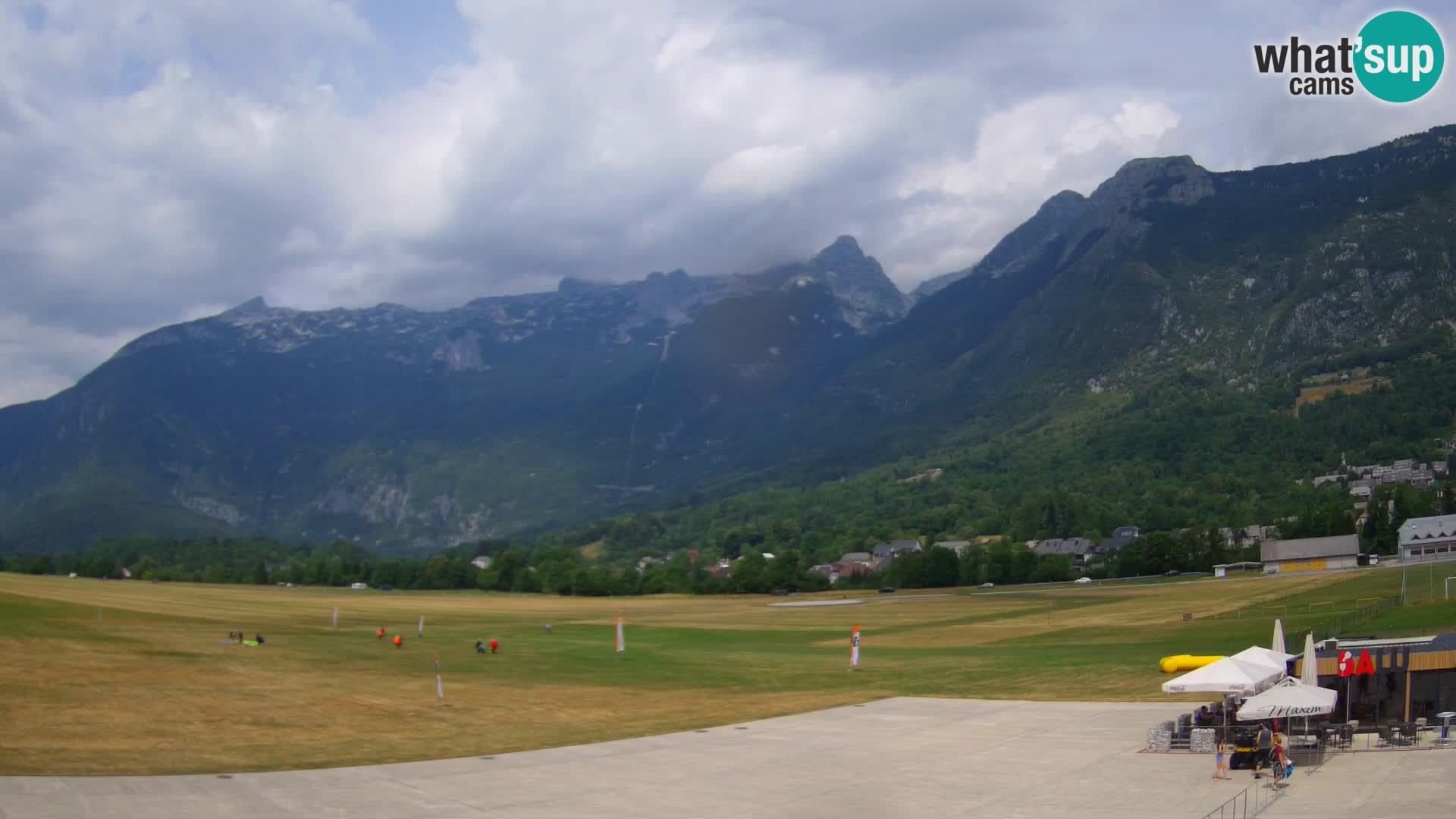Live webcam Bovec airport – View to Kanin