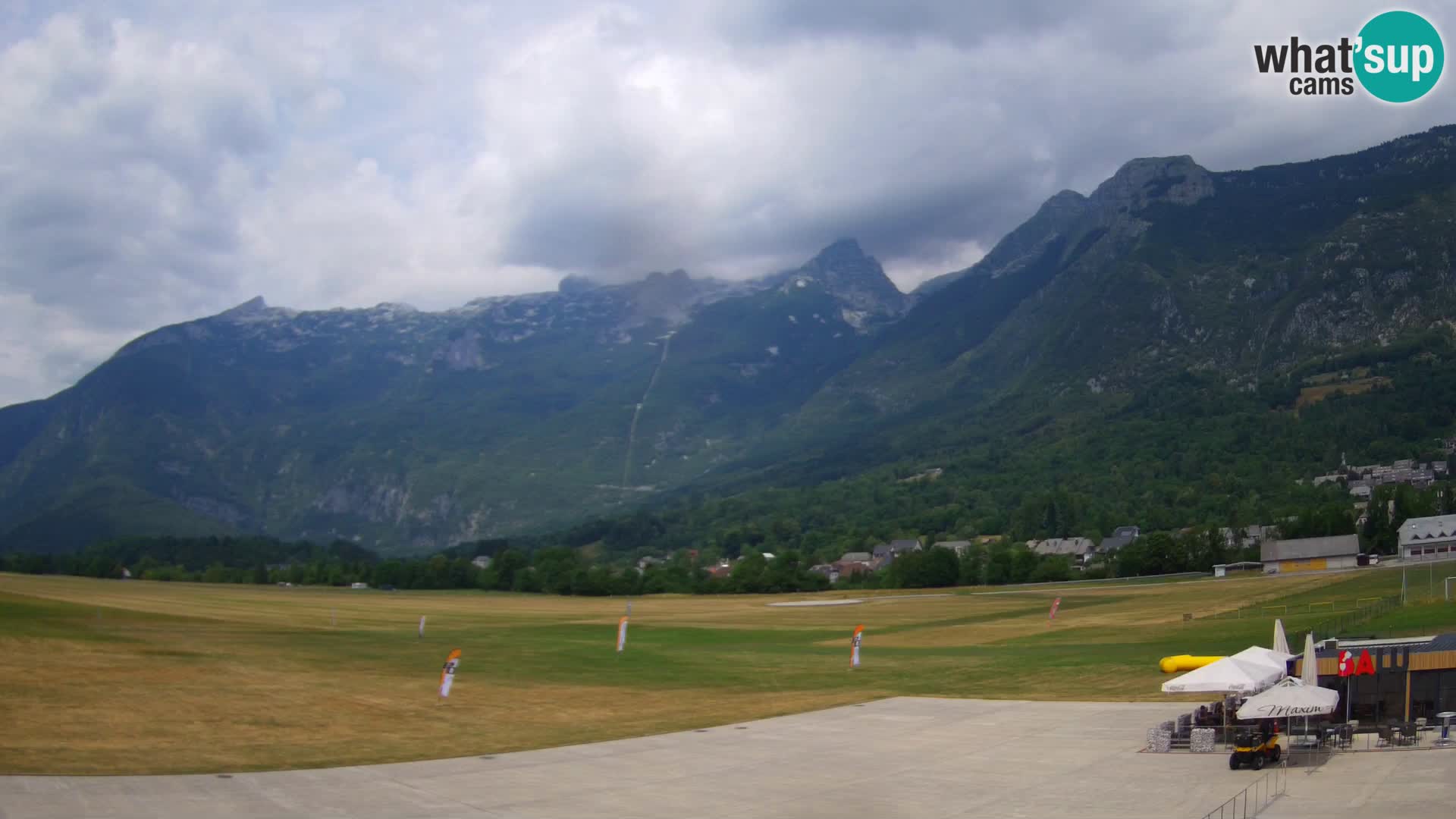 Cámara web en vivo Aeropuerto de Bovec – Vista a Kanin