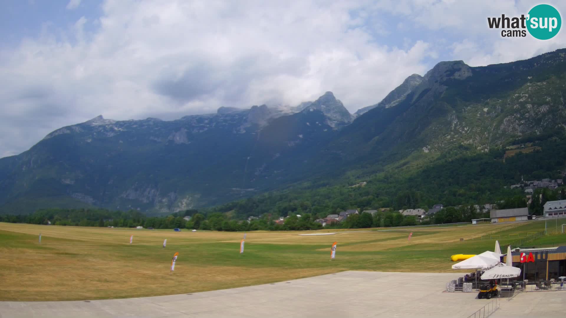 Live webcam Bovec airport – View to Kanin
