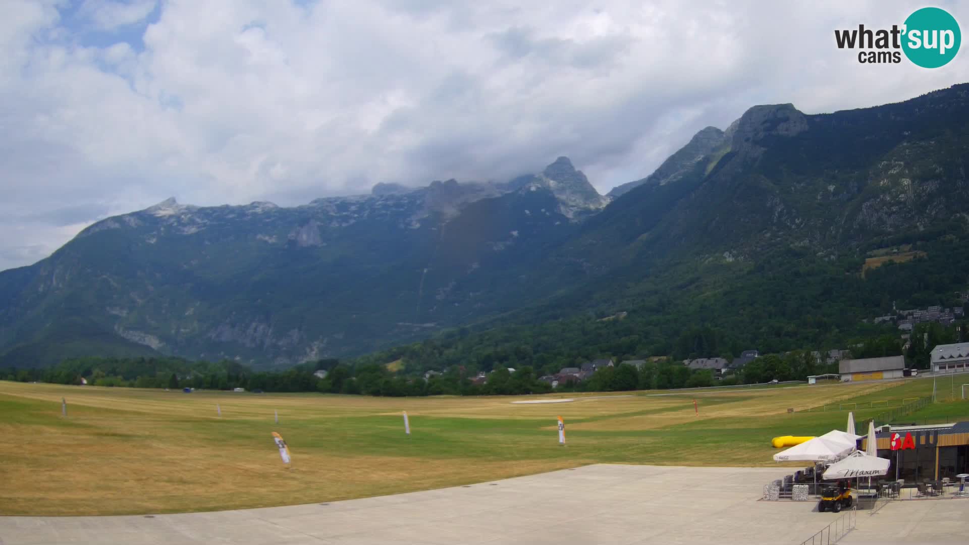 Live webcam Bovec airport – View to Kanin