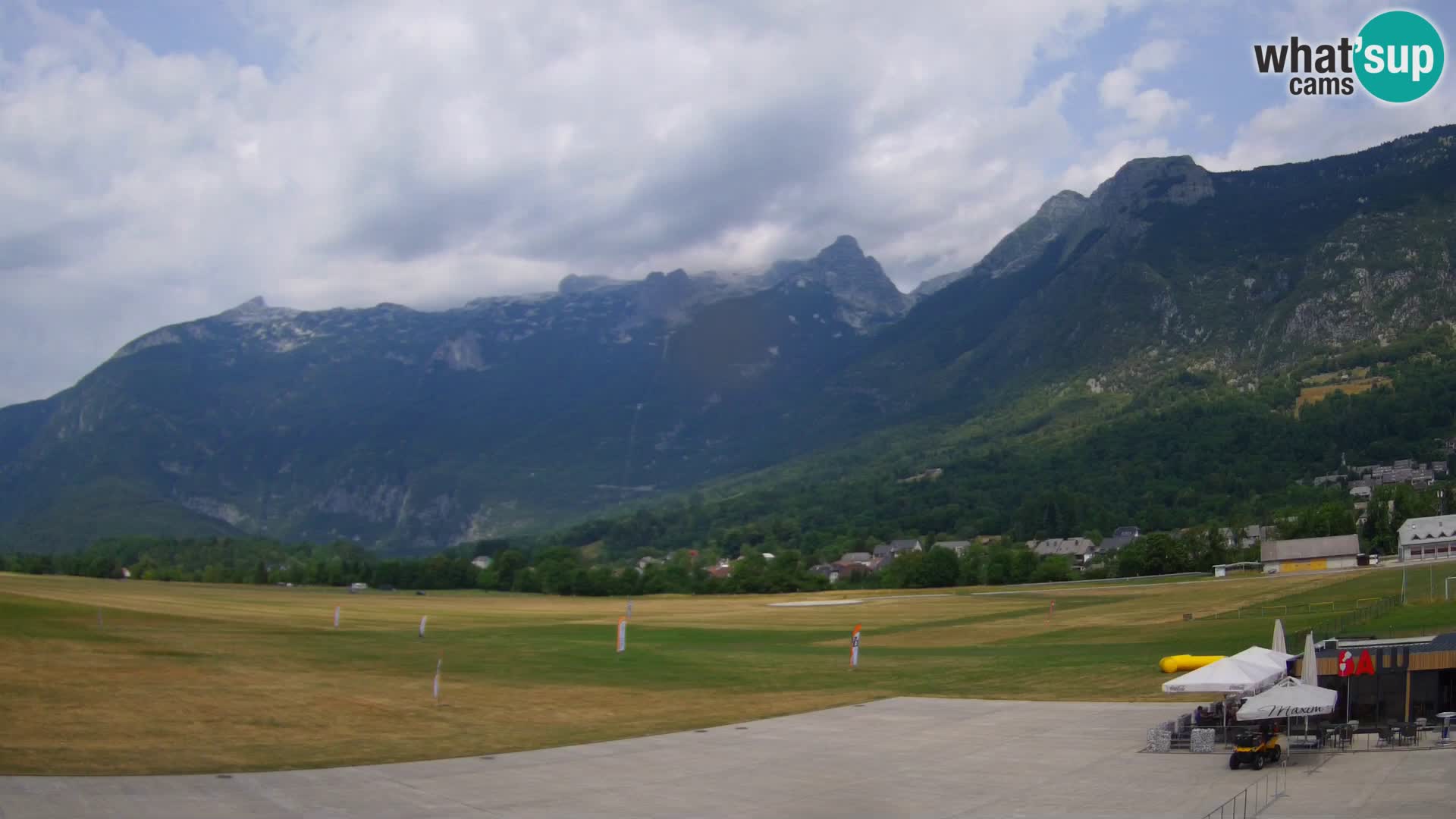 Live webcam Bovec airport – View to Kanin