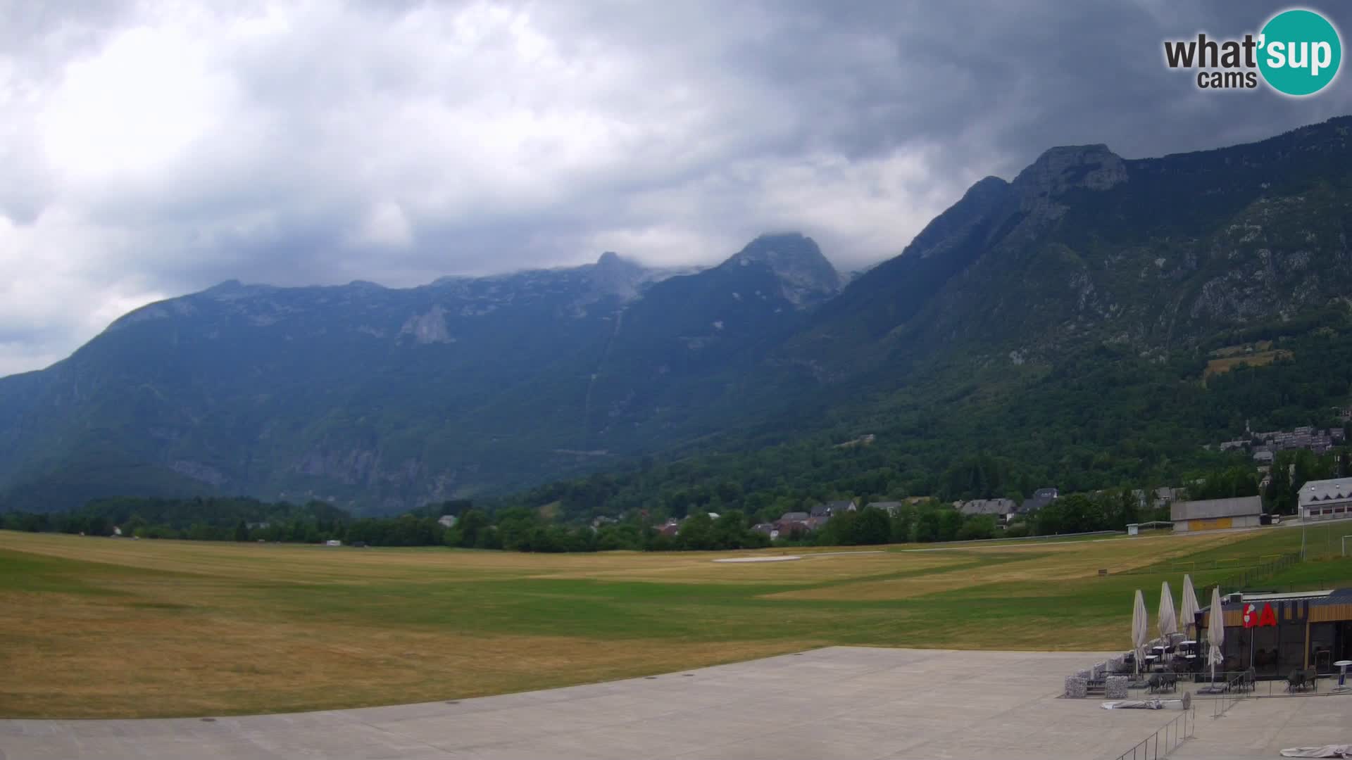 Live webcam Bovec airport – View to Kanin