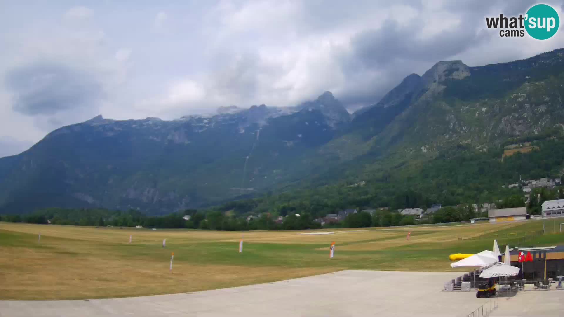 Cámara web en vivo Aeropuerto de Bovec – Vista a Kanin