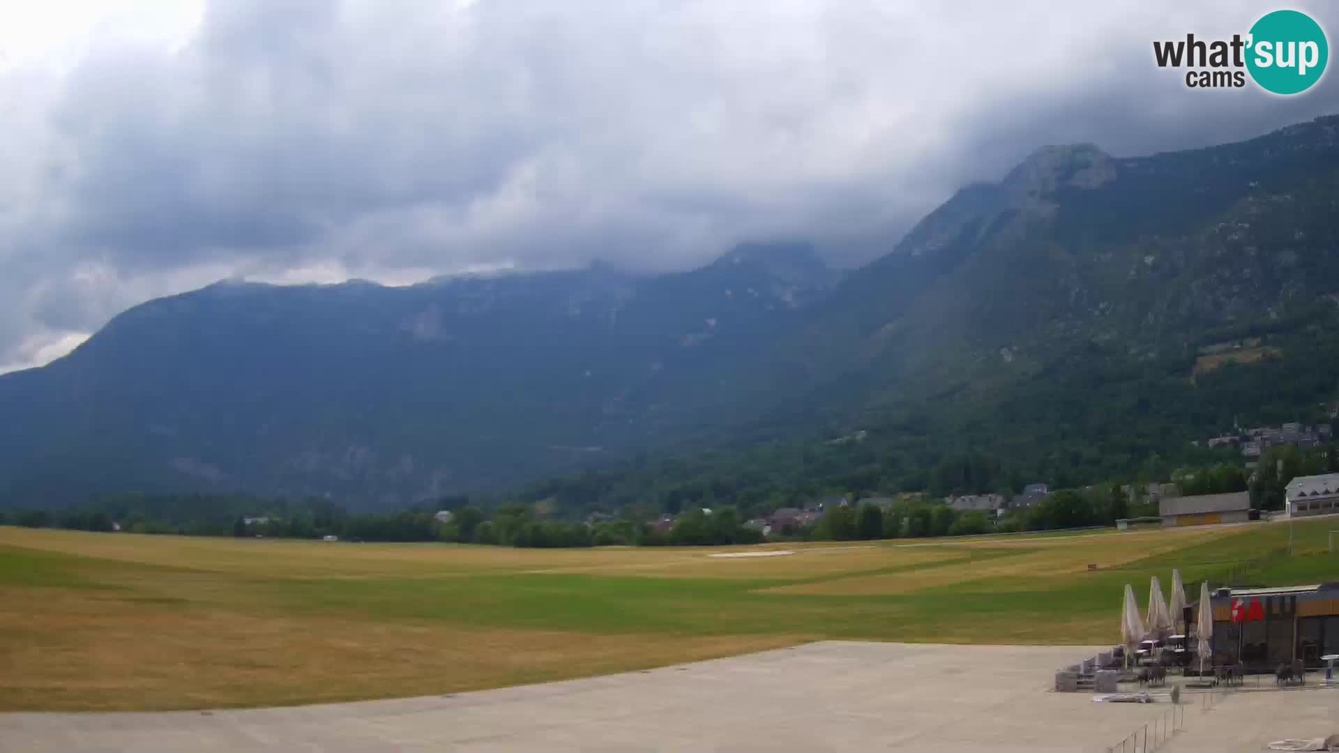 Webcam en direct Aéroport de Bovec – Vue sur Kanin