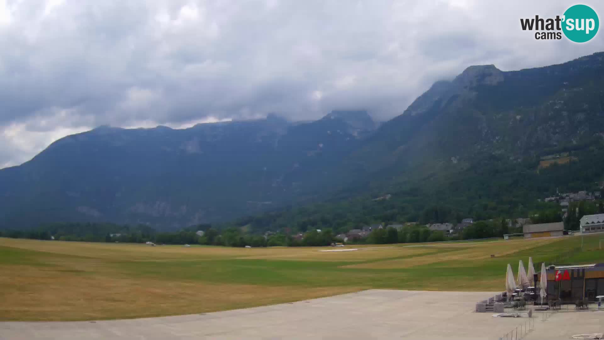 Cámara web en vivo Aeropuerto de Bovec – Vista a Kanin