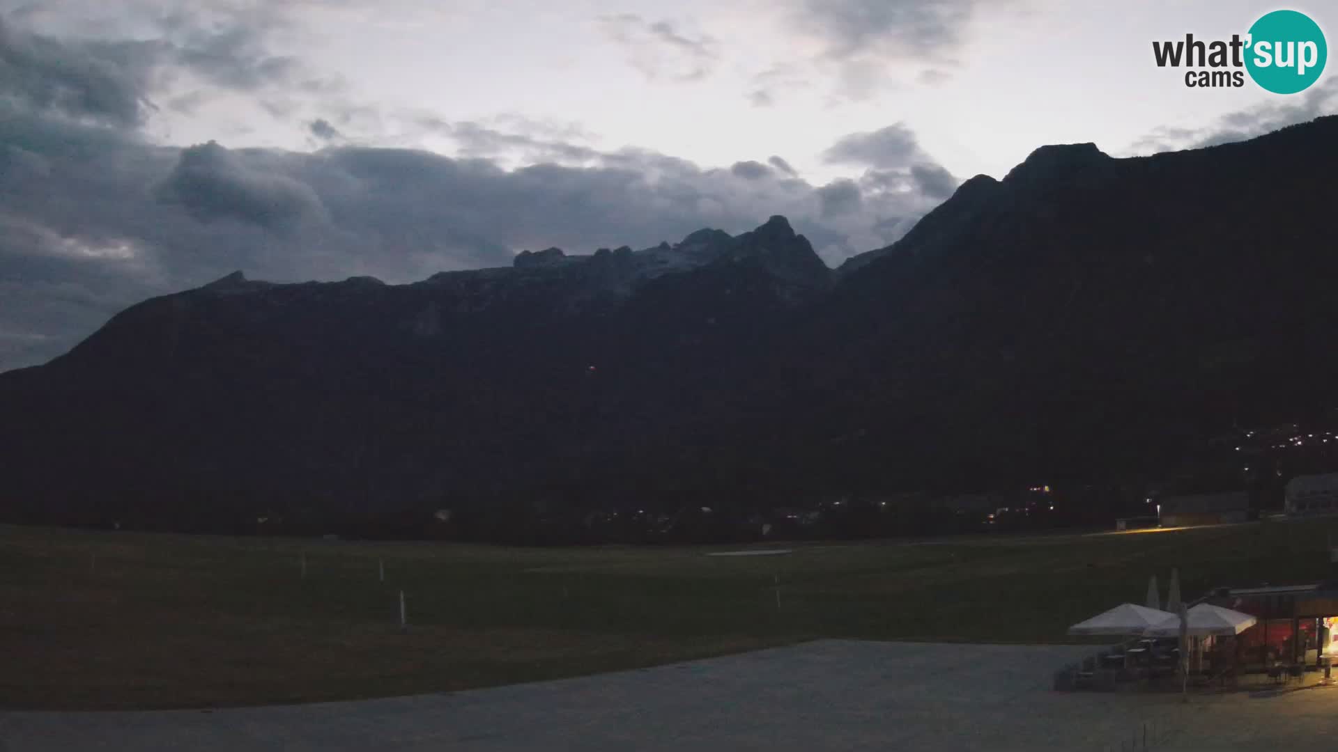 Cámara web en vivo Aeropuerto de Bovec – Vista a Kanin