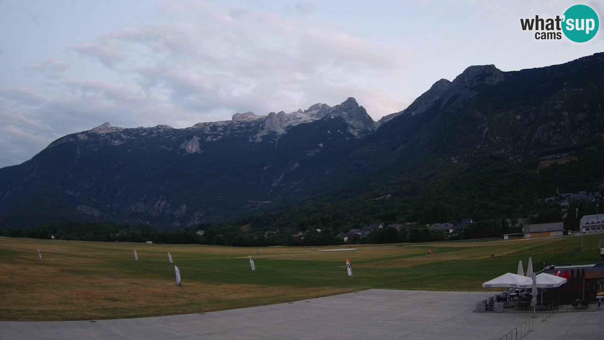 Webcam en direct Aéroport de Bovec – Vue sur Kanin