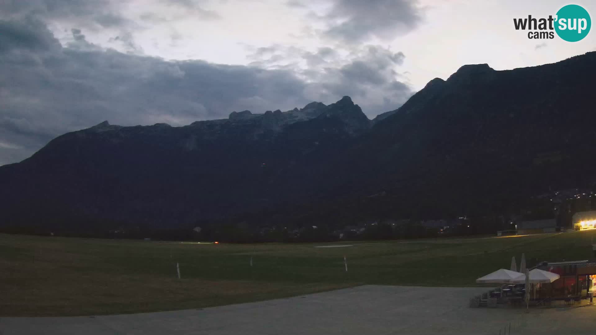 Cámara web en vivo Aeropuerto de Bovec – Vista a Kanin