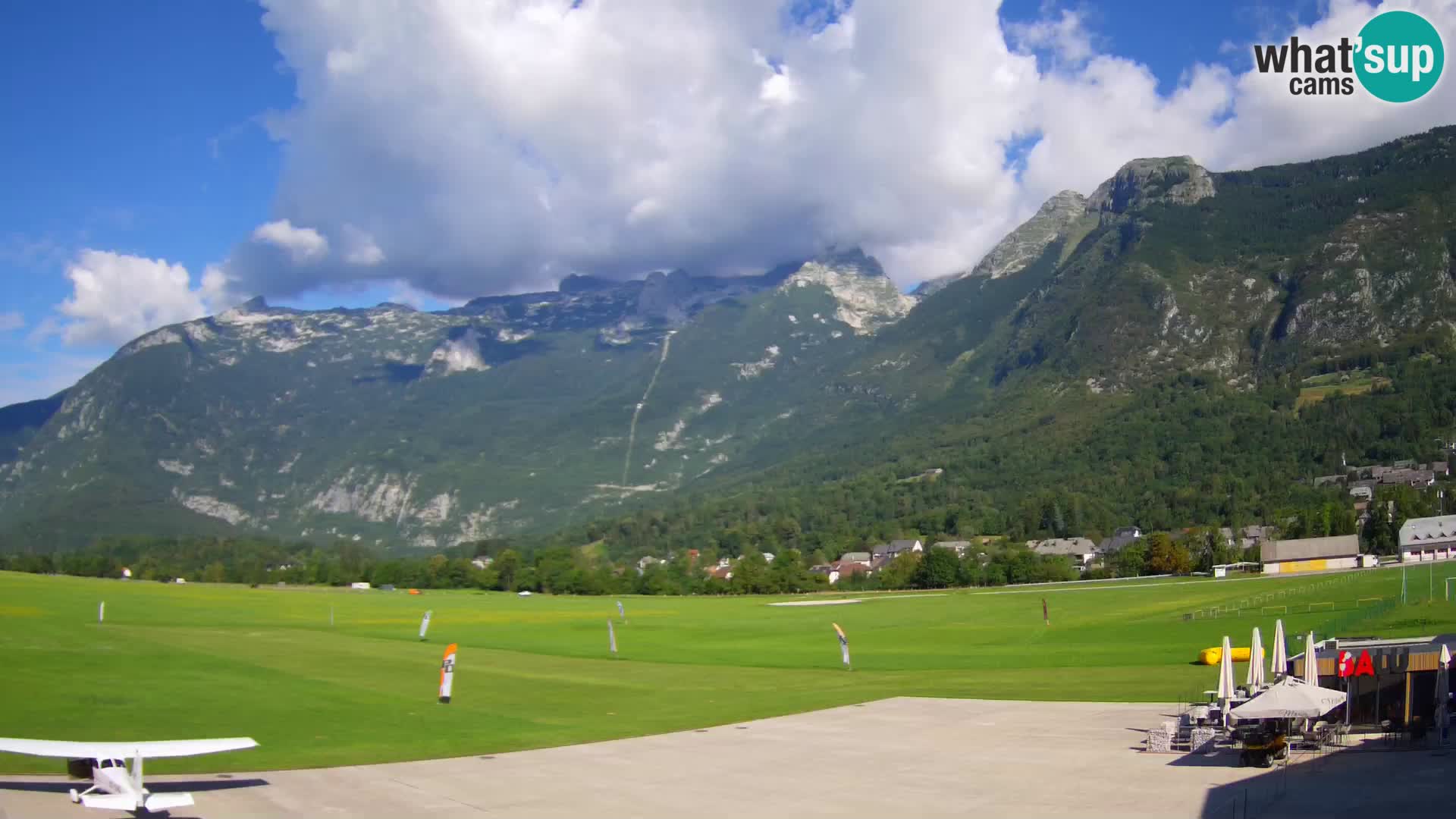 Live webcam Bovec airport – View to Kanin