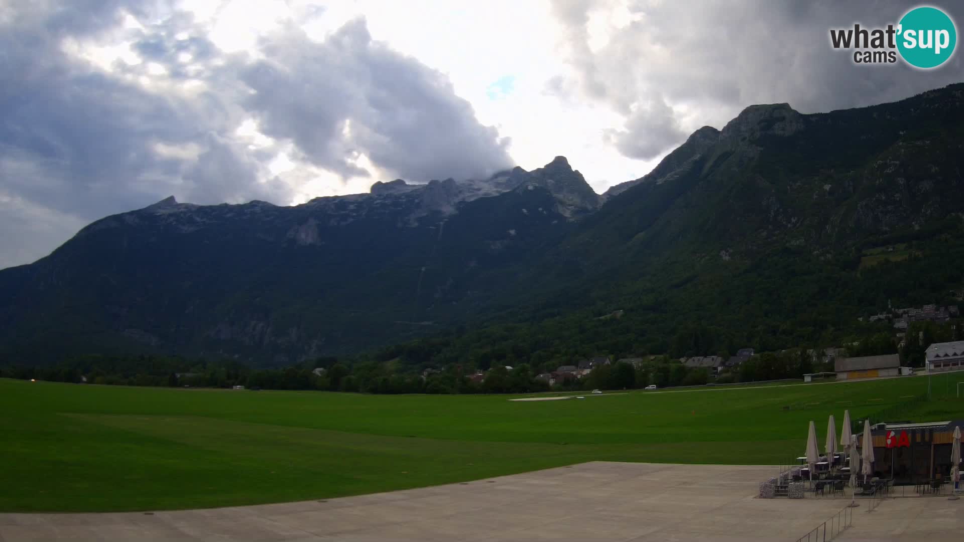 Live webcam Bovec airport – View to Kanin