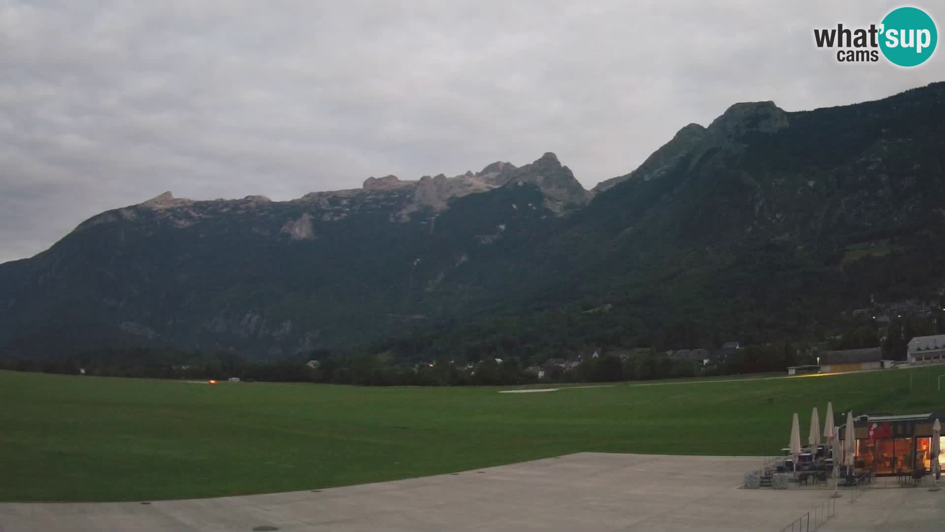 Live webcam Bovec airport – View to Kanin