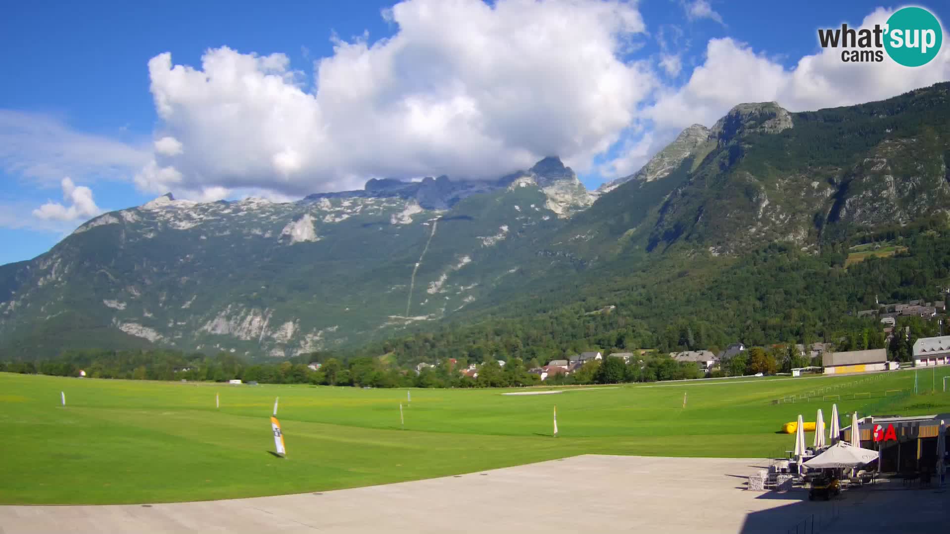 Cámara web en vivo Aeropuerto de Bovec – Vista a Kanin