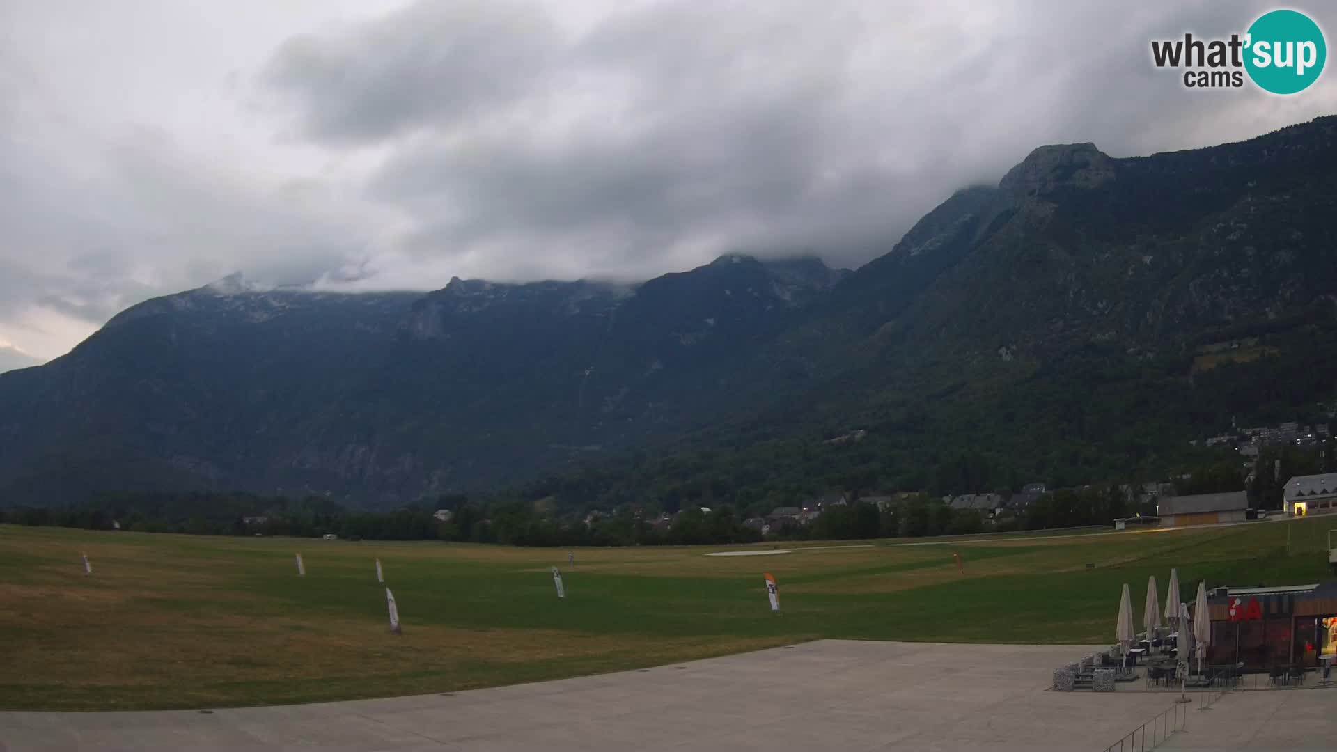 Live webcam Bovec airport – View to Kanin