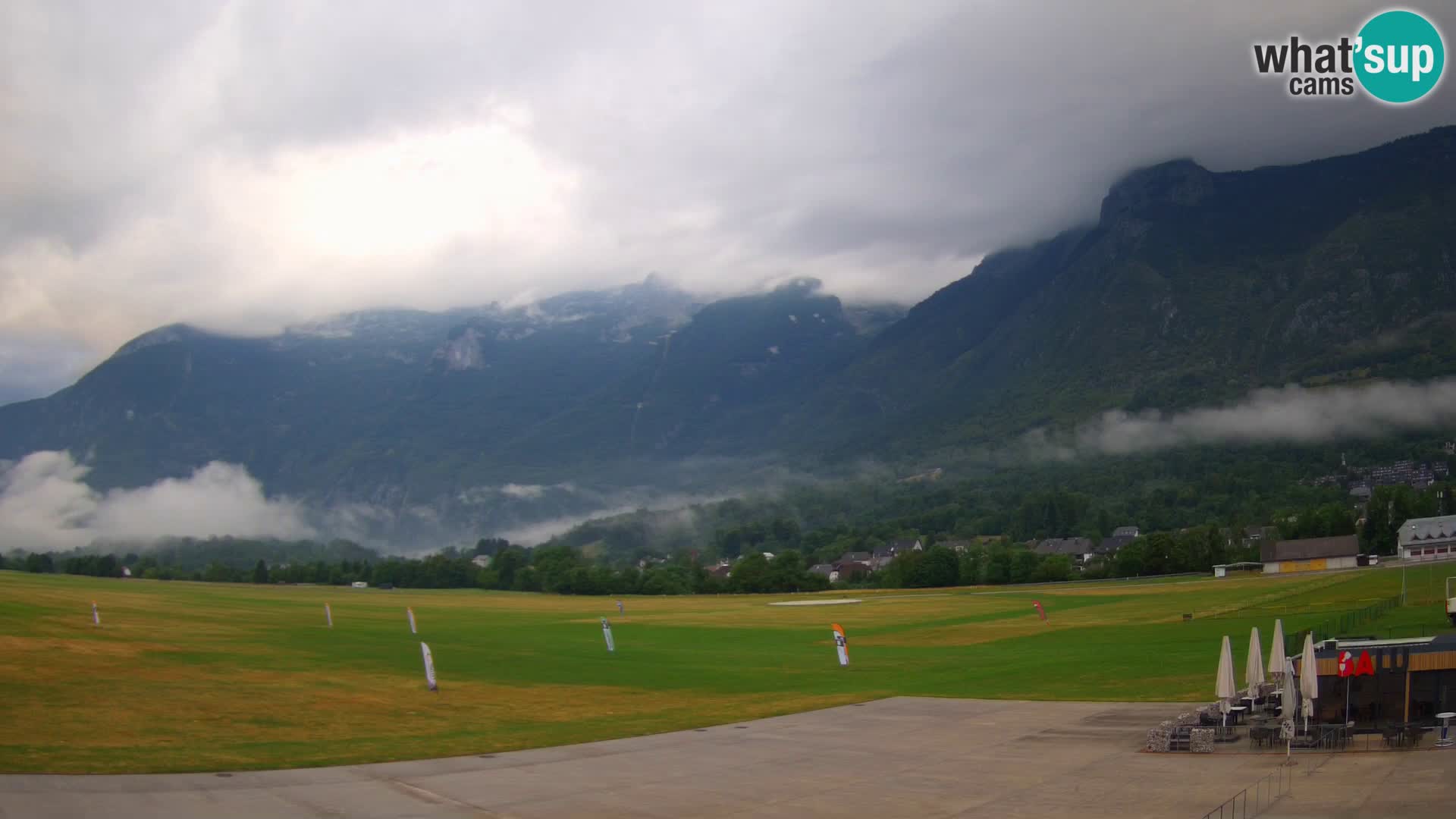 Live webcam Bovec airport – View to Kanin