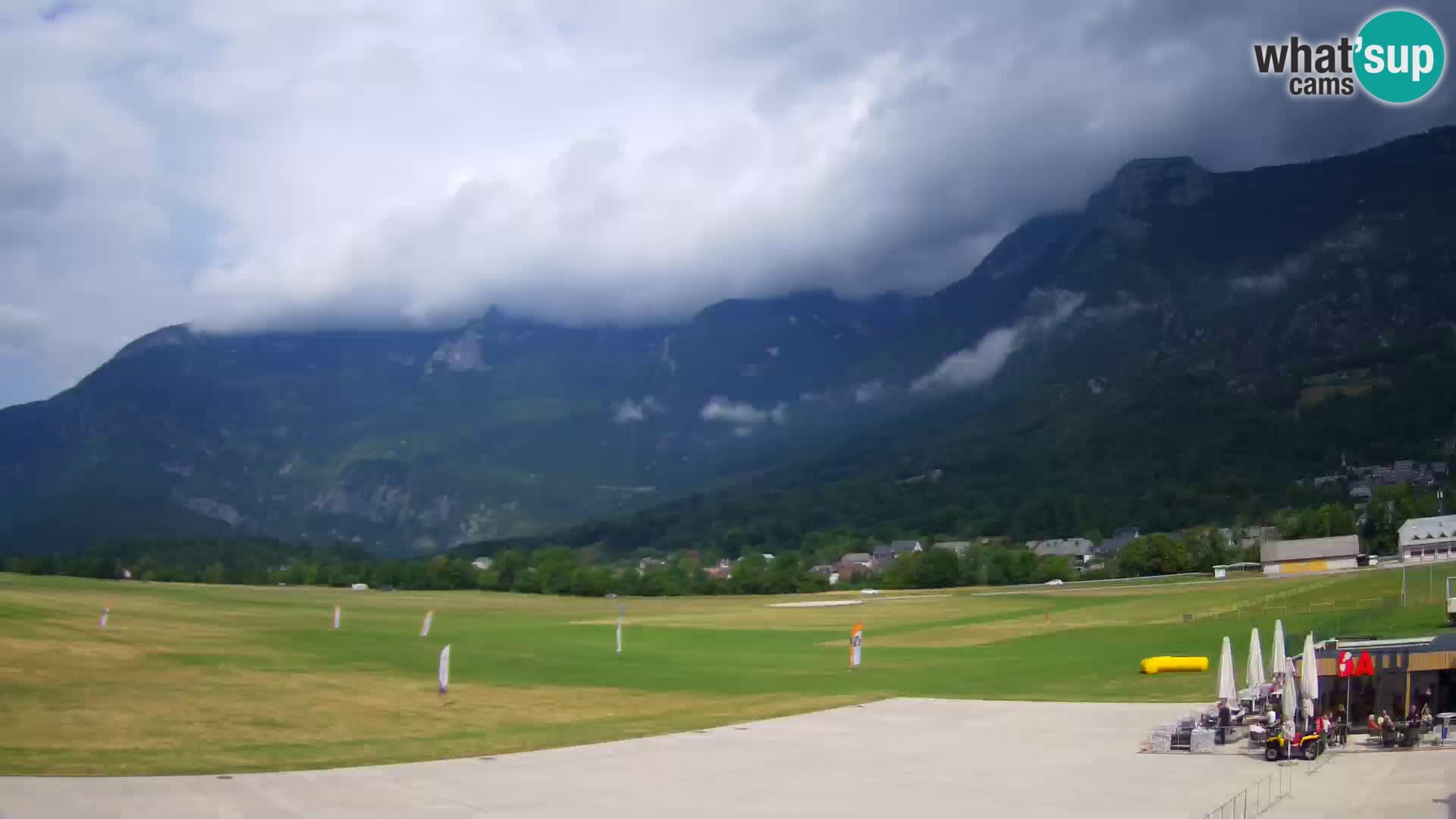 Webcam en direct Aéroport de Bovec – Vue sur Kanin
