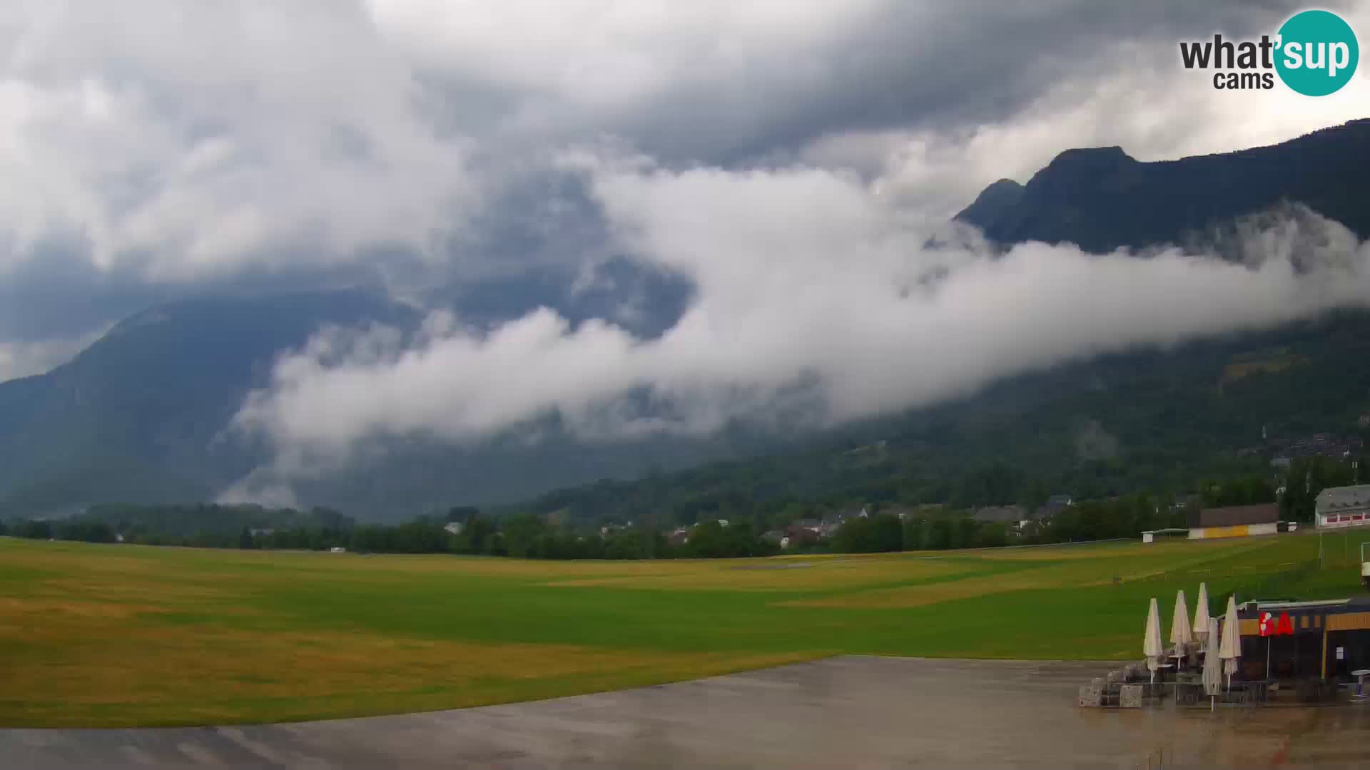 Webcam en direct Aéroport de Bovec – Vue sur Kanin