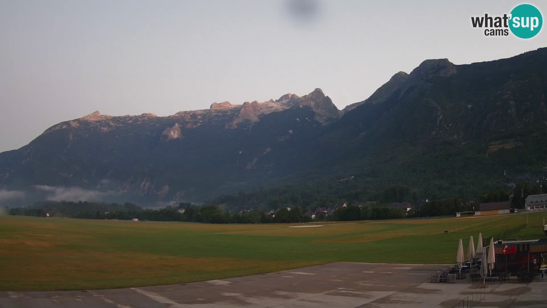 Webcam en direct Aéroport de Bovec – Vue sur Kanin