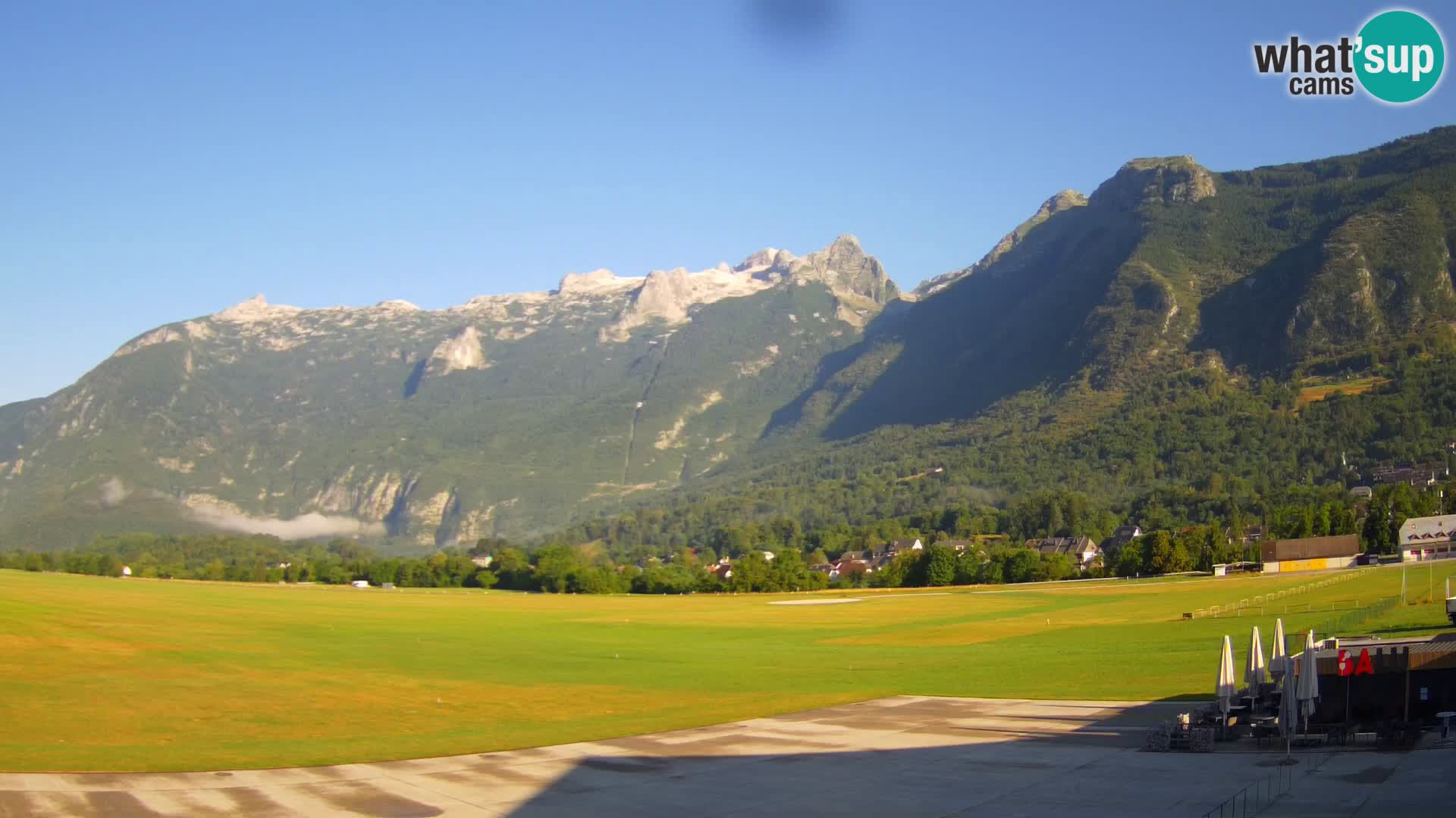 Webcam en direct Aéroport de Bovec – Vue sur Kanin