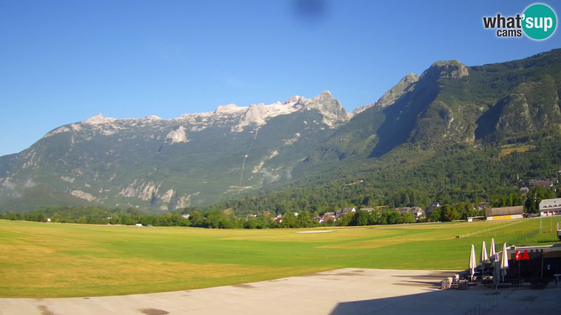 Cámara web en vivo Aeropuerto de Bovec – Vista a Kanin