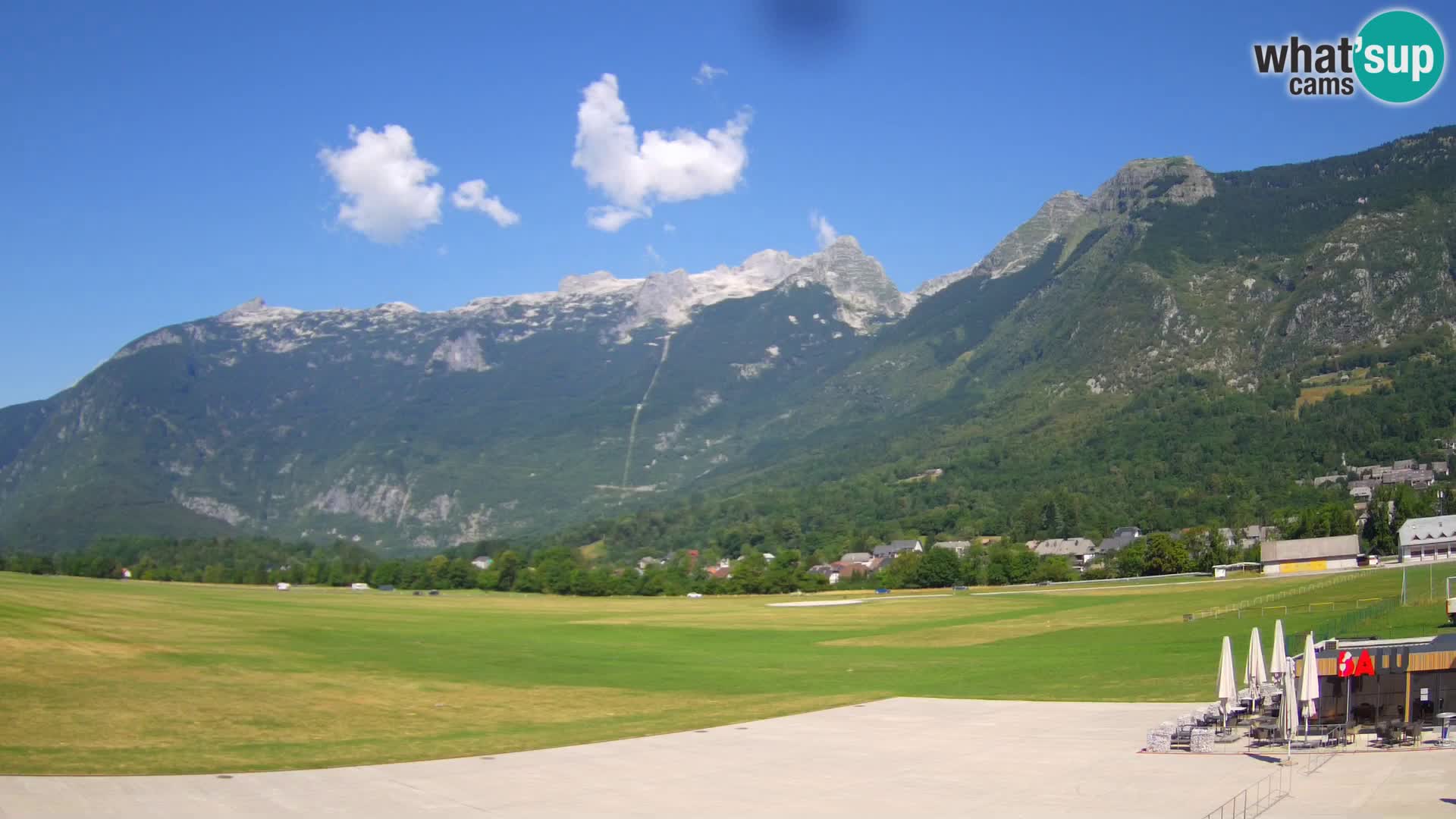 Webcam en direct Aéroport de Bovec – Vue sur Kanin