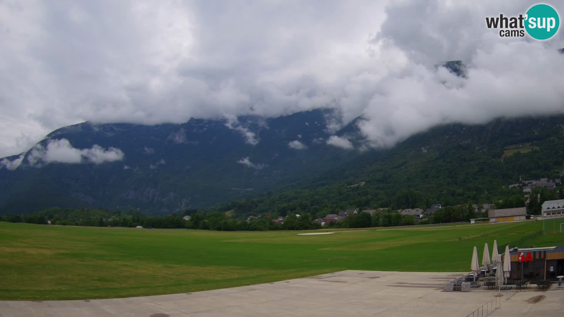 Cámara web en vivo Aeropuerto de Bovec – Vista a Kanin