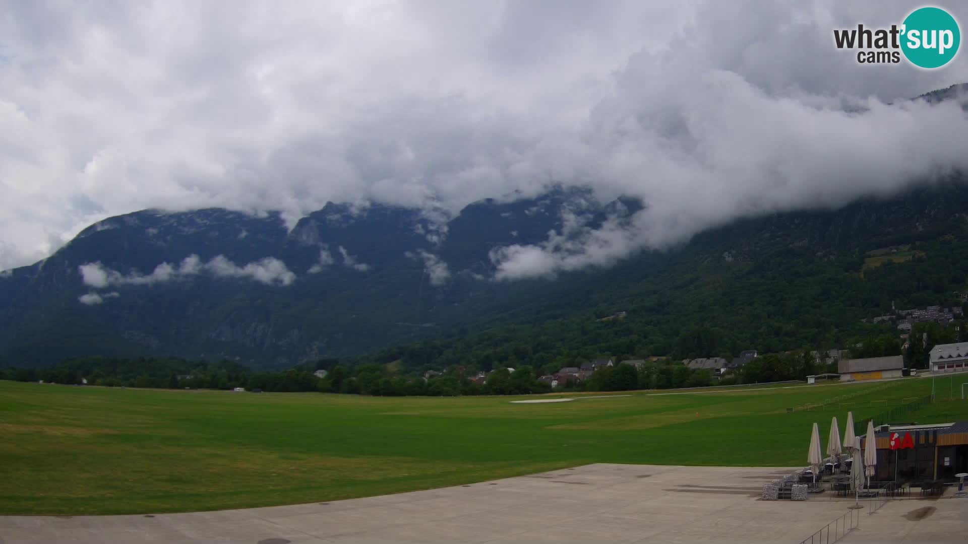 Cámara web en vivo Aeropuerto de Bovec – Vista a Kanin