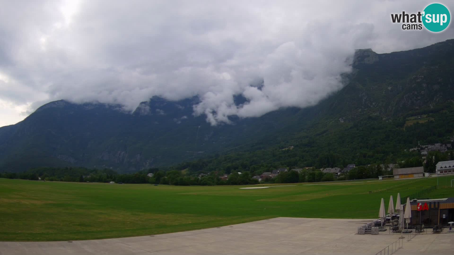Live webcam Bovec airport – View to Kanin