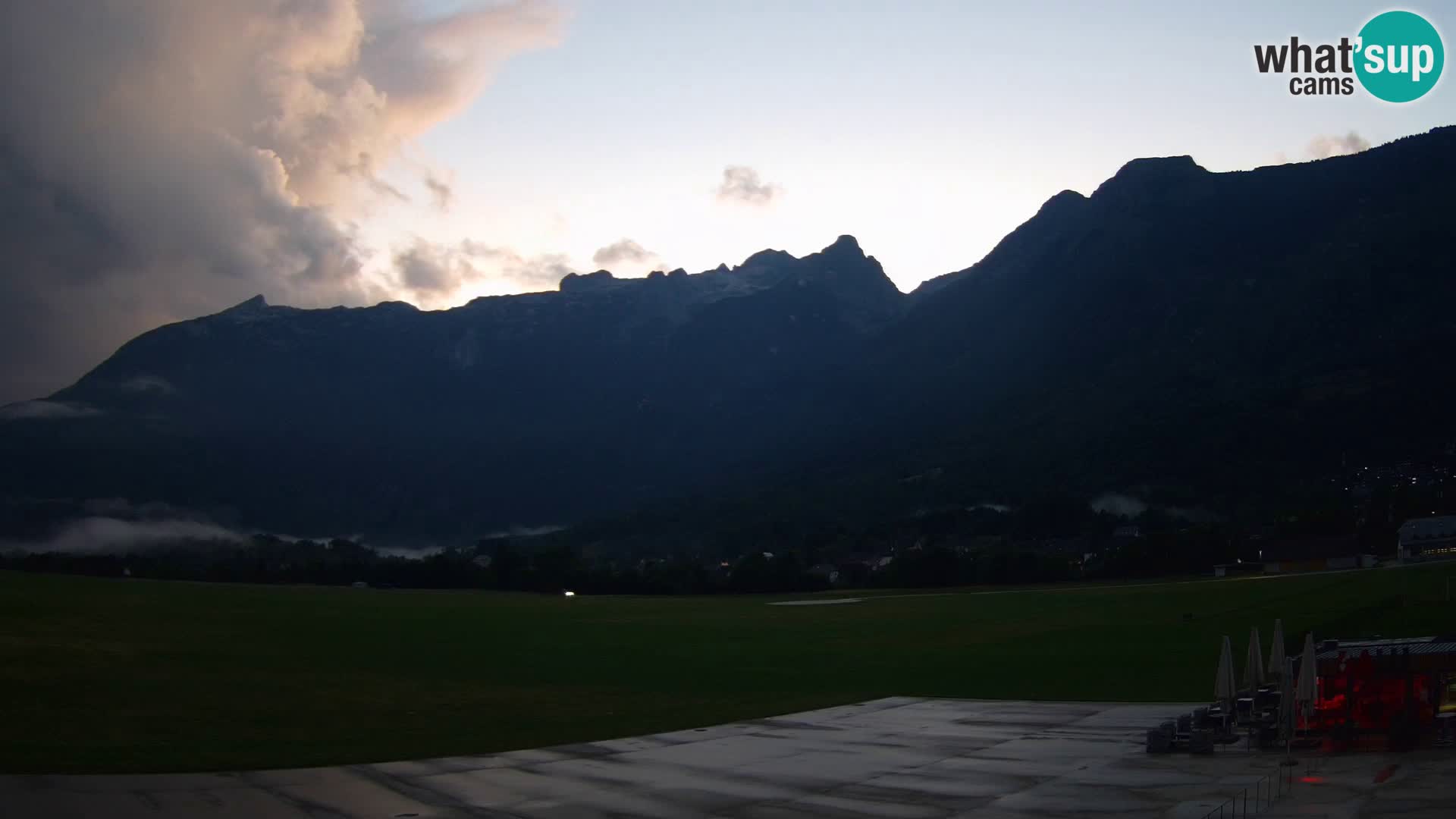Webcam en direct Aéroport de Bovec – Vue sur Kanin