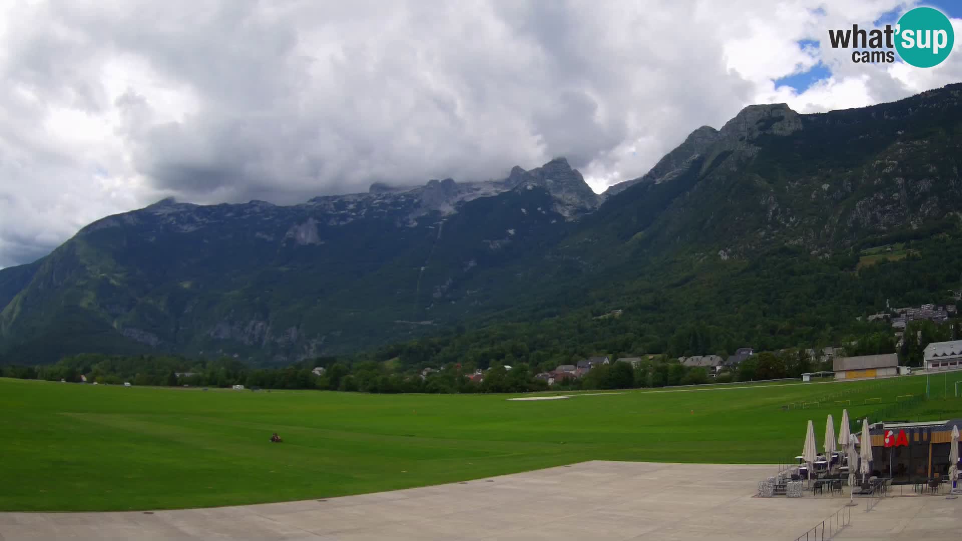 Webcam en direct Aéroport de Bovec – Vue sur Kanin