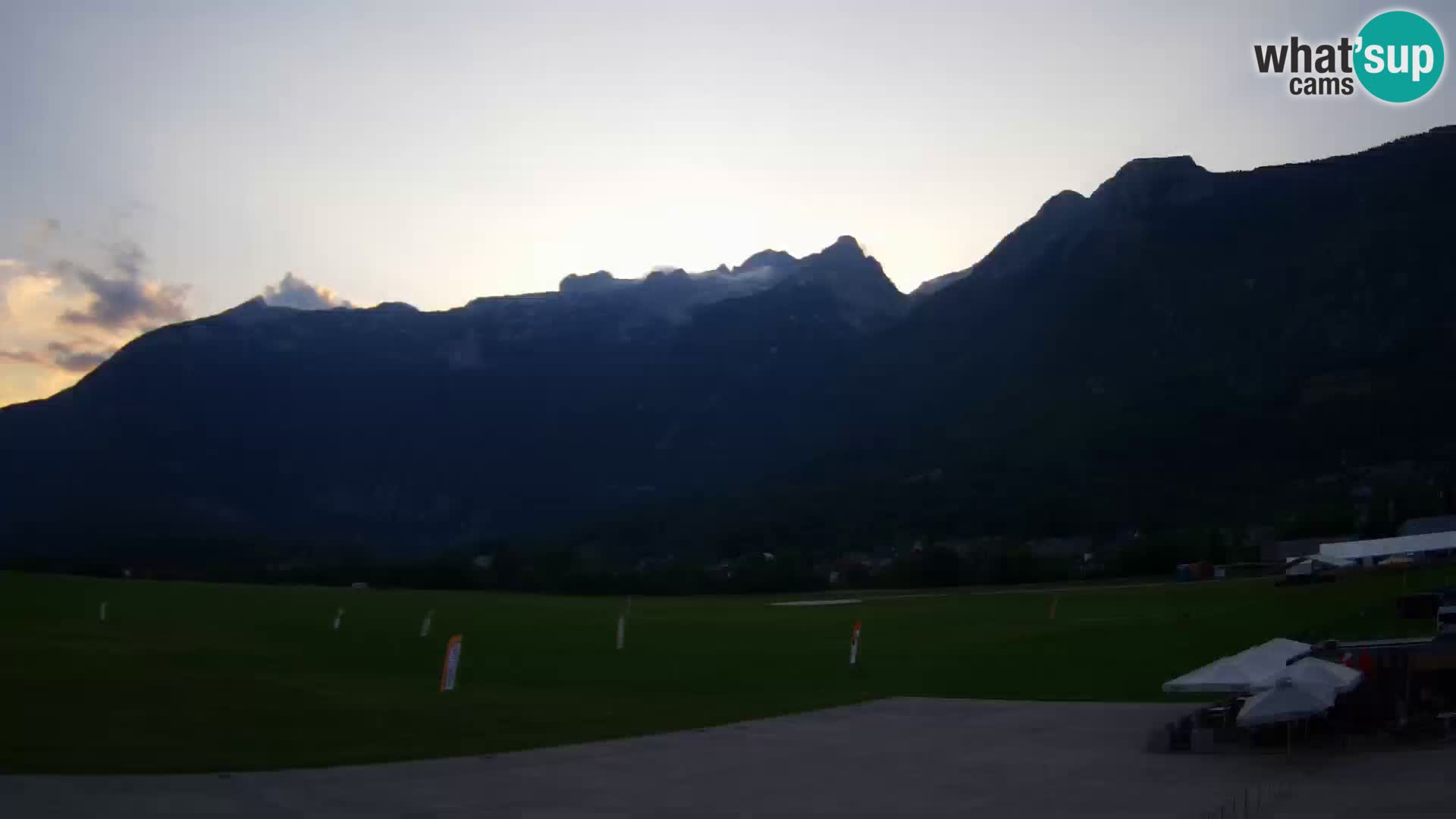 Webcam en direct Aéroport de Bovec – Vue sur Kanin