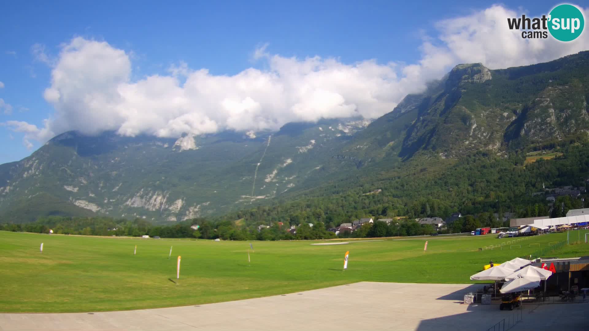 Cámara web en vivo Aeropuerto de Bovec – Vista a Kanin