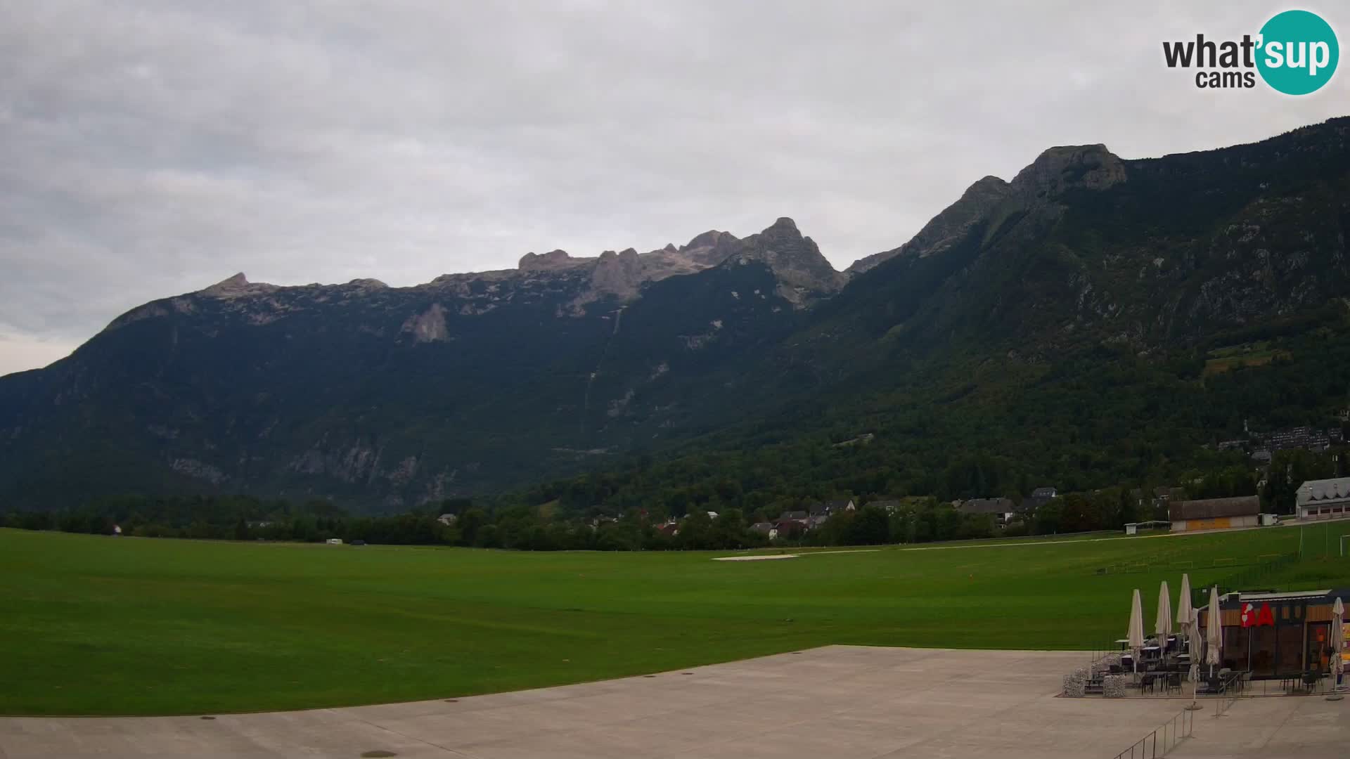 Cámara web en vivo Aeropuerto de Bovec – Vista a Kanin