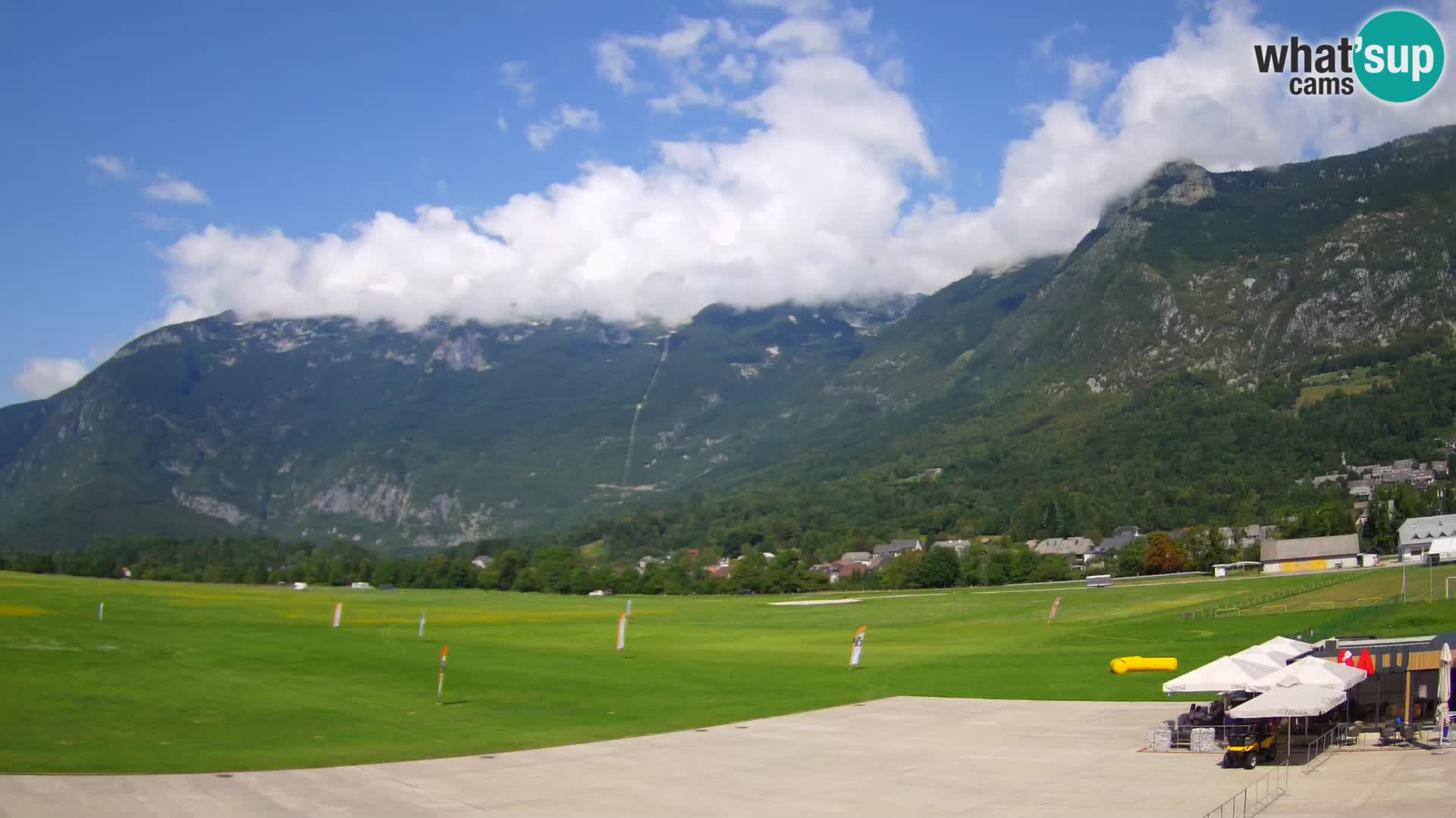 Webcam en direct Aéroport de Bovec – Vue sur Kanin