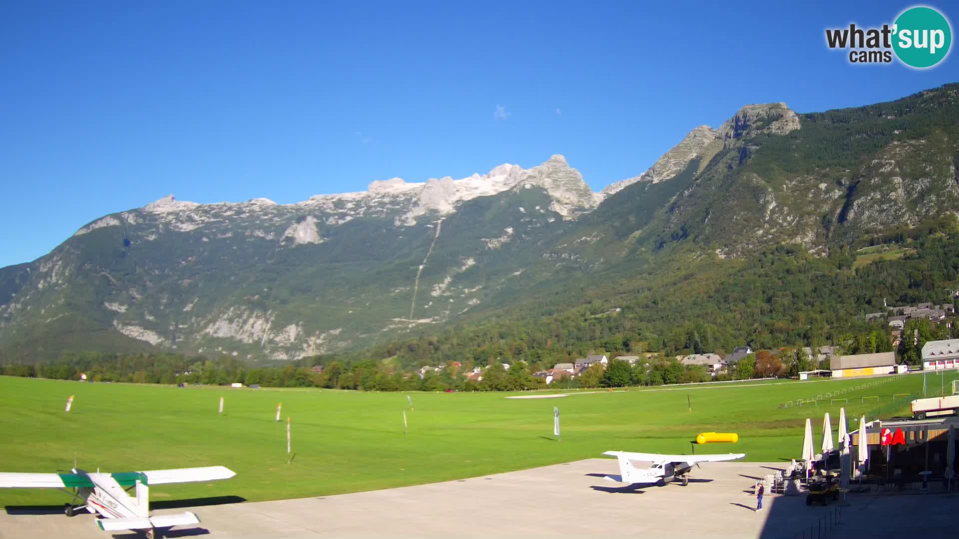 Webcam en direct Aéroport de Bovec – Vue sur Kanin