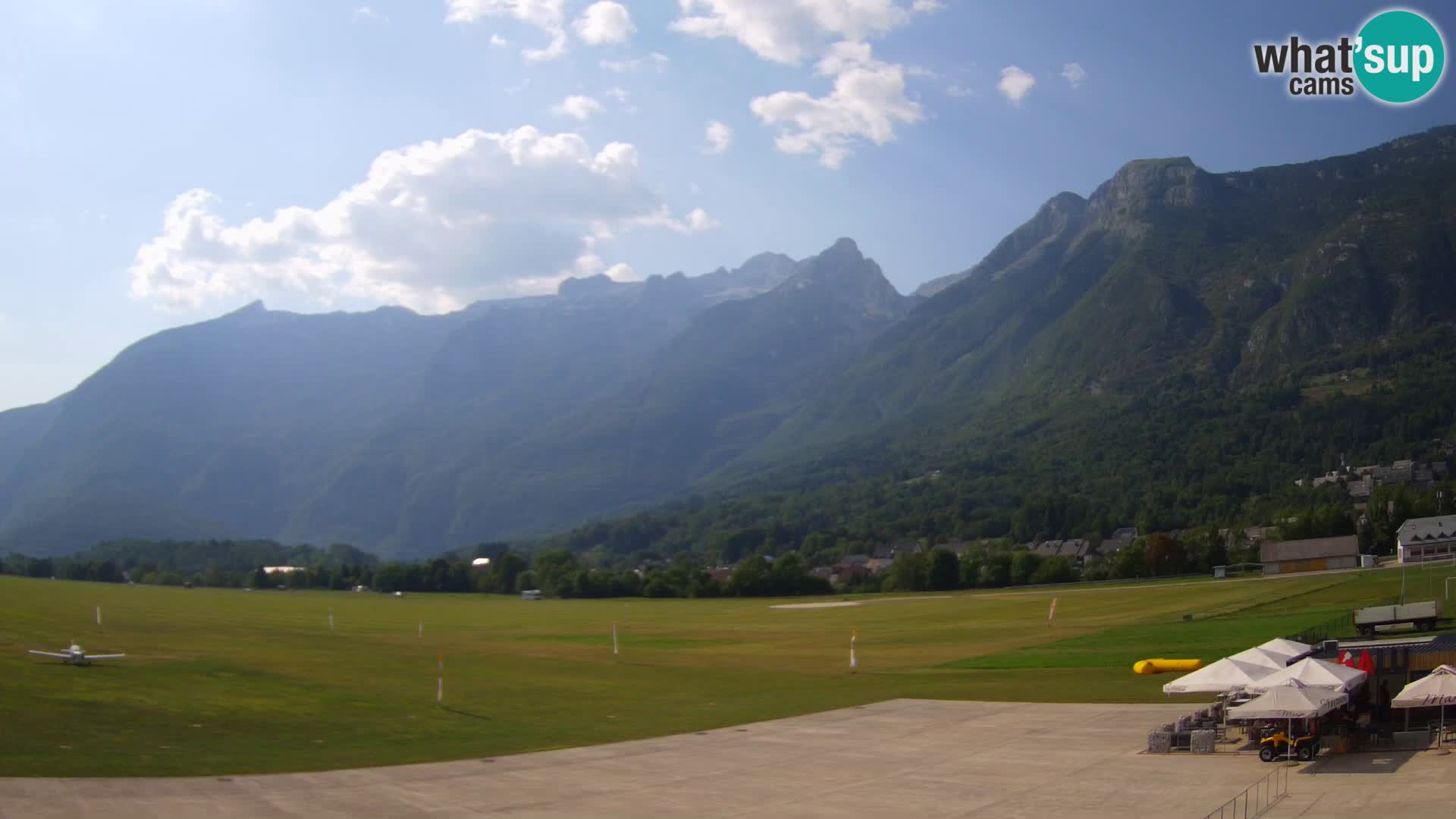 Webcam en direct Aéroport de Bovec – Vue sur Kanin
