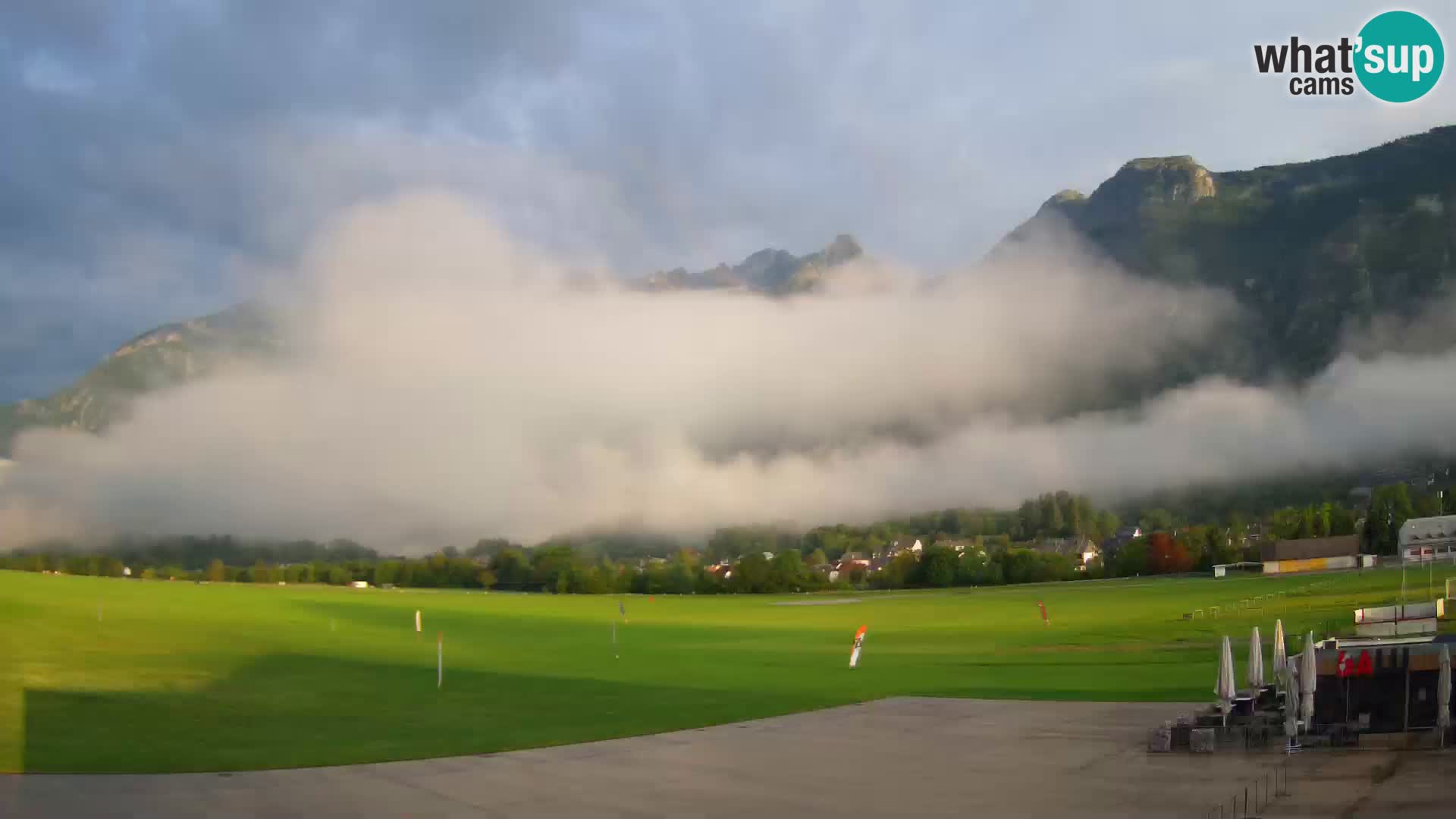 Webcam en direct Aéroport de Bovec – Vue sur Kanin