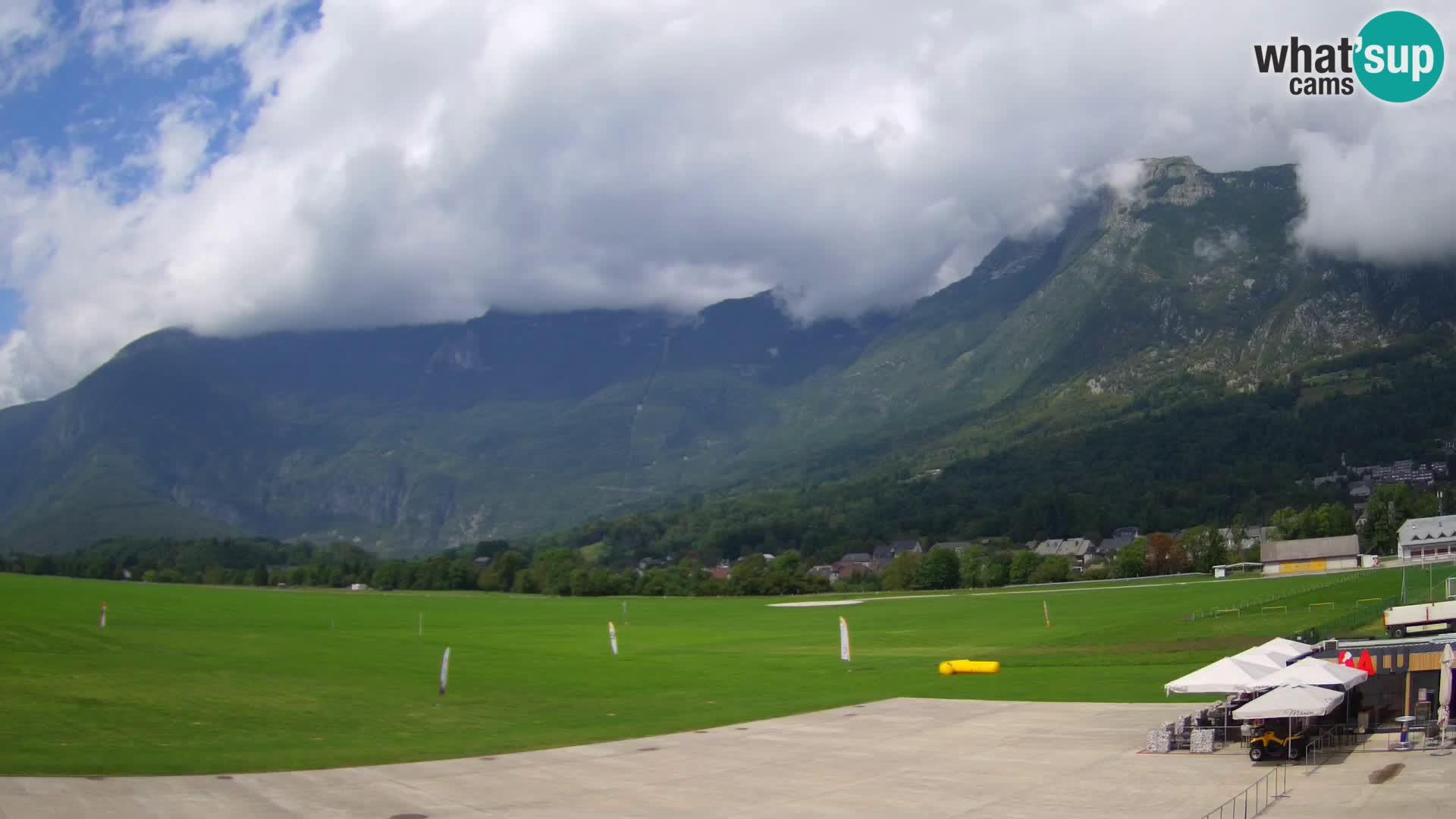 Live webcam Bovec airport – View to Kanin