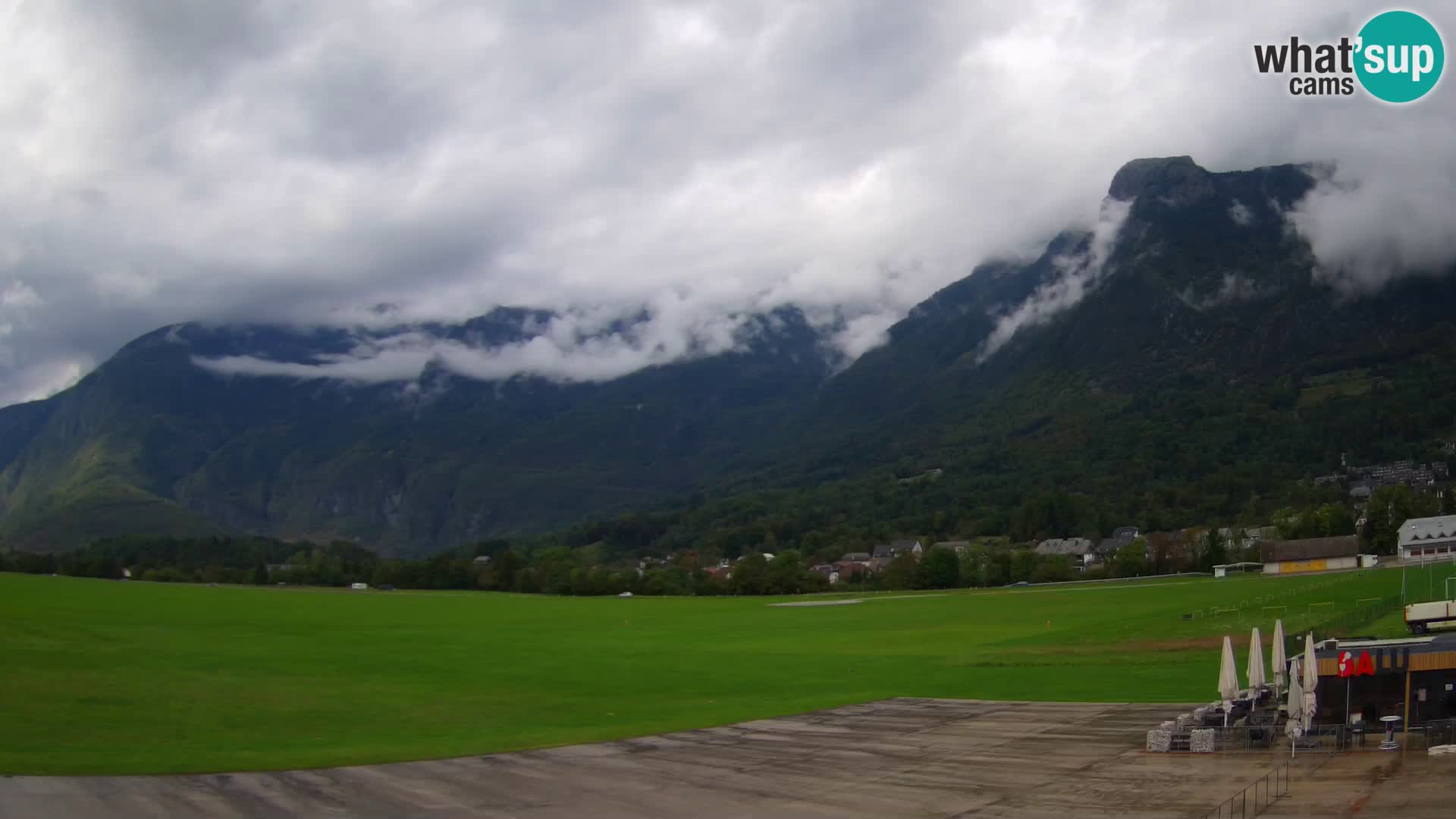 Webcam en direct Aéroport de Bovec – Vue sur Kanin